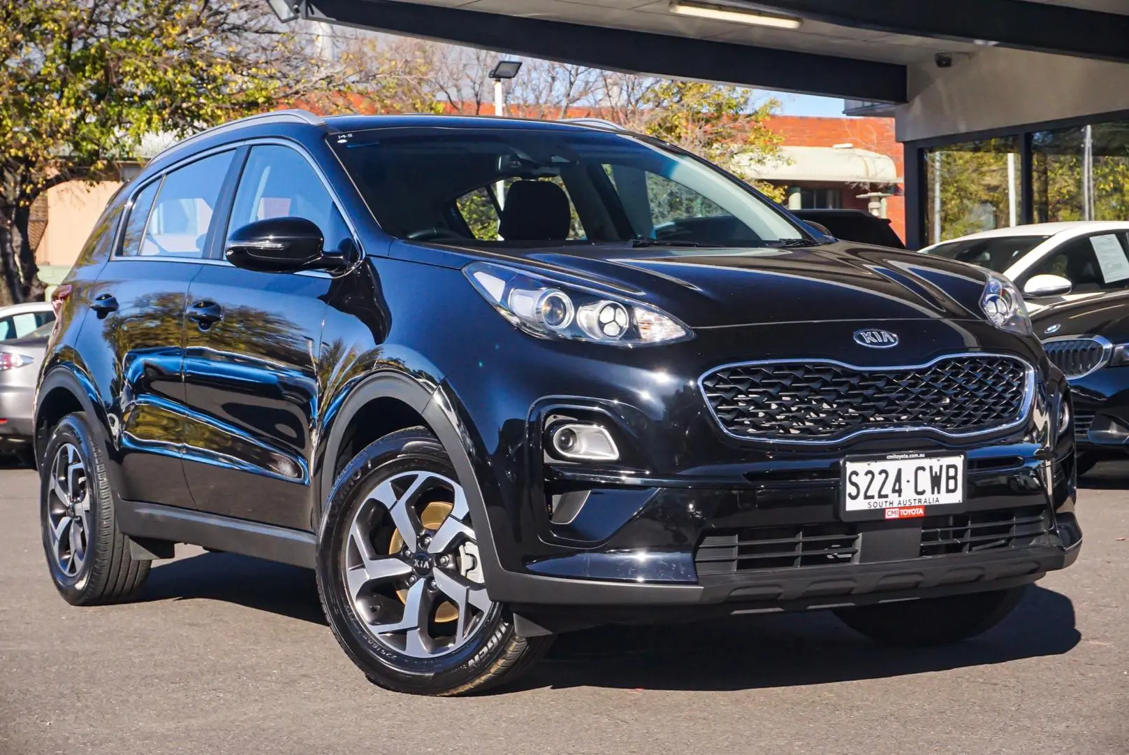 2020 Kia Sportage Gallery Image 1