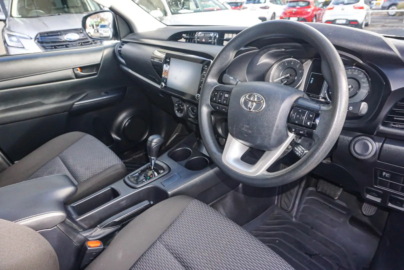 2020 Toyota Hilux Gallery Image 7