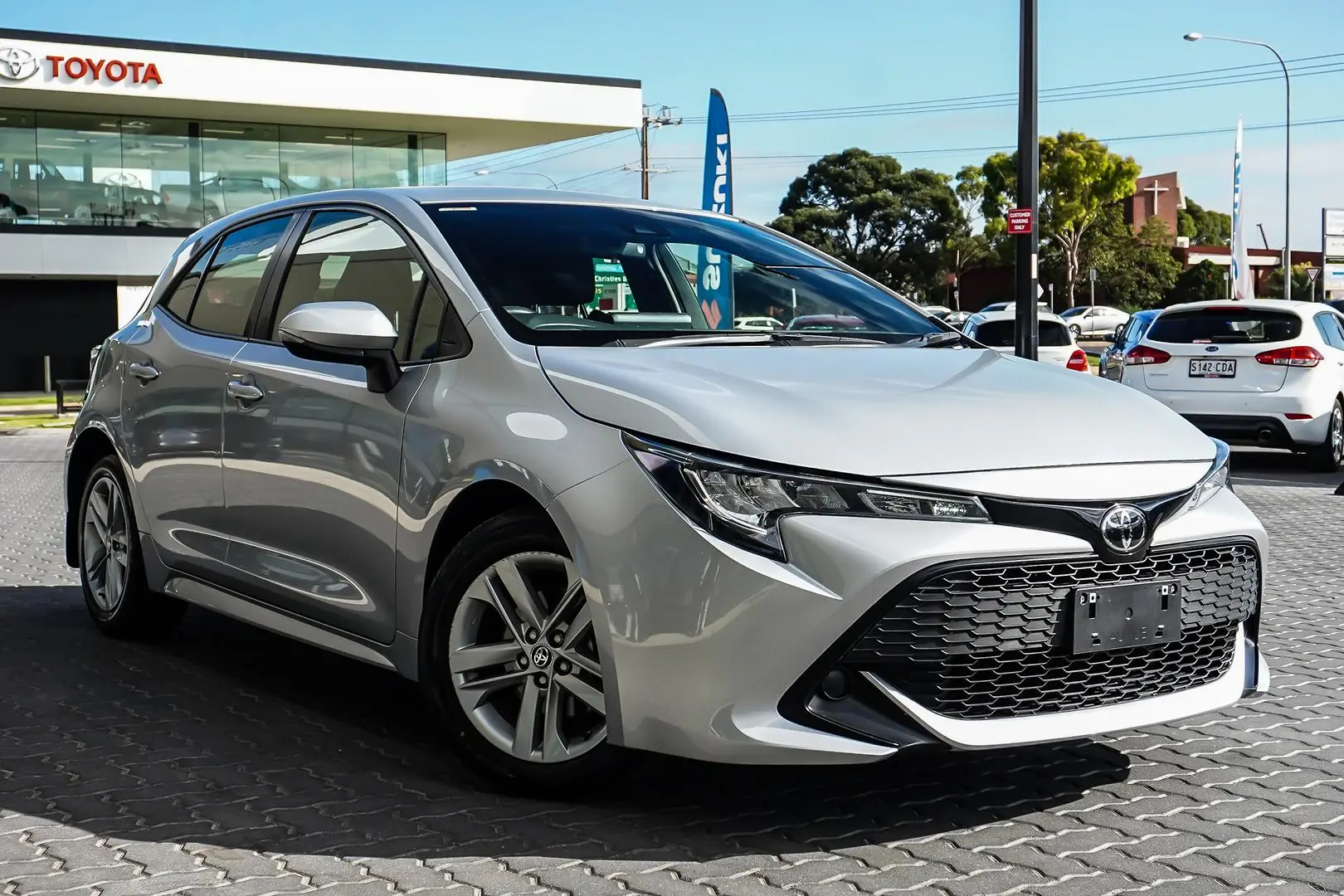 2021 Toyota Corolla Gallery Image 1
