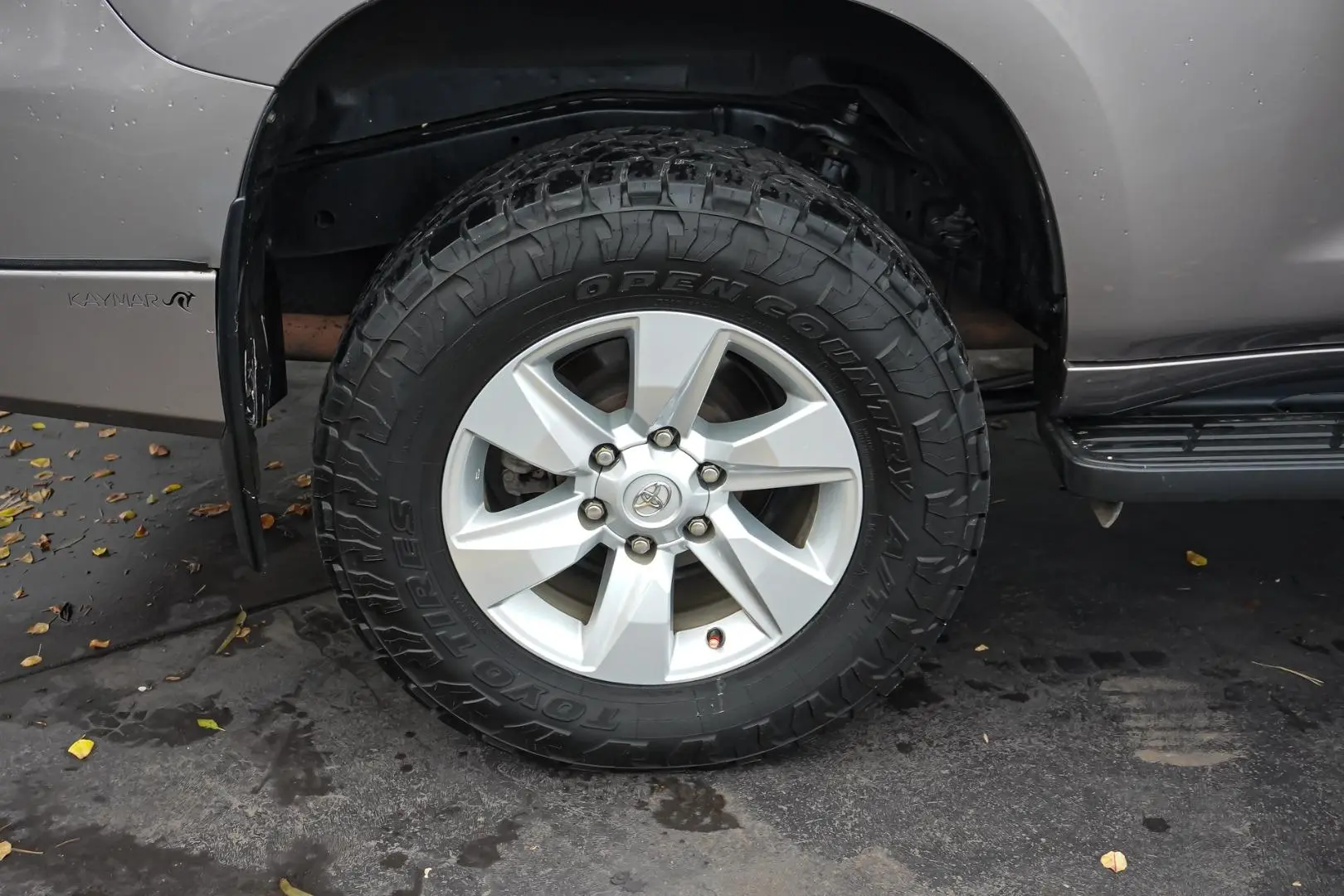 2018 Toyota Landcruiser Prado Gallery Image 19