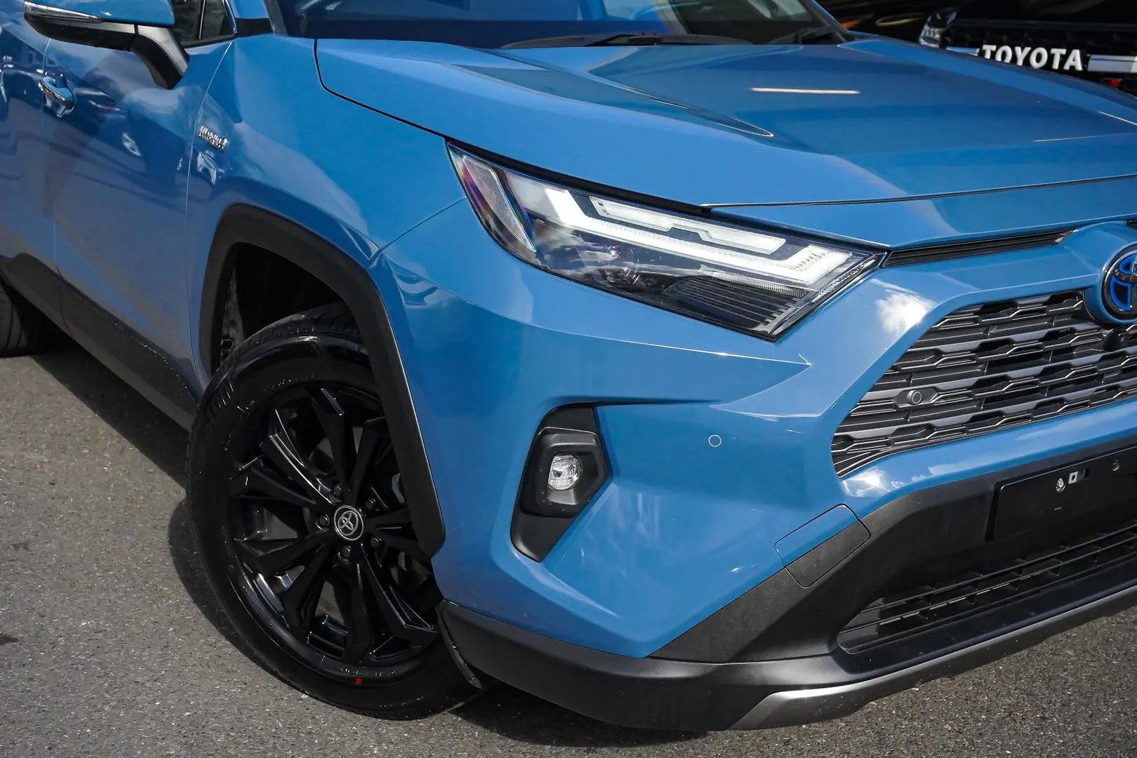 2024 Toyota RAV4 Gallery Image 10