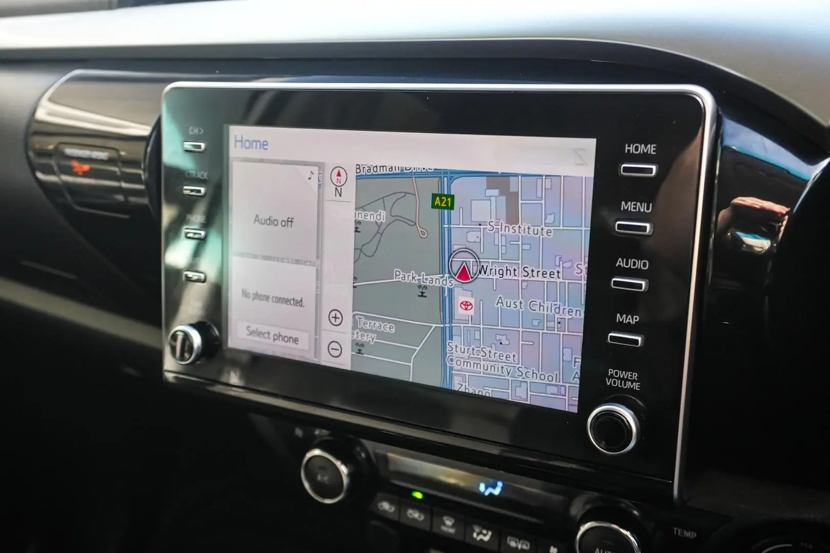 2020 Toyota Hilux Gallery Image 21
