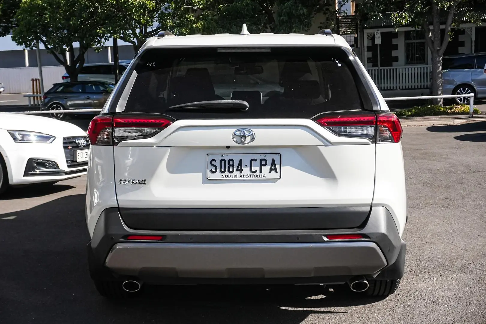 2020 Toyota RAV4 Gallery Image 6