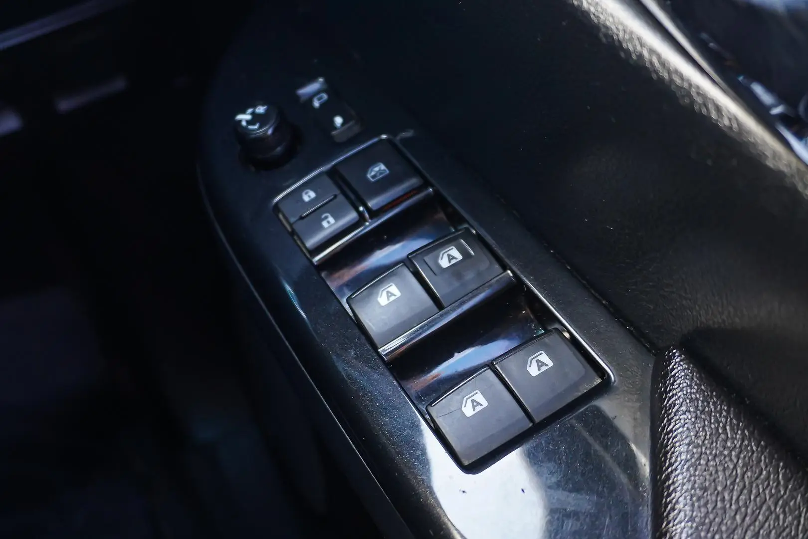 2018 Toyota Hilux Gallery Image 20