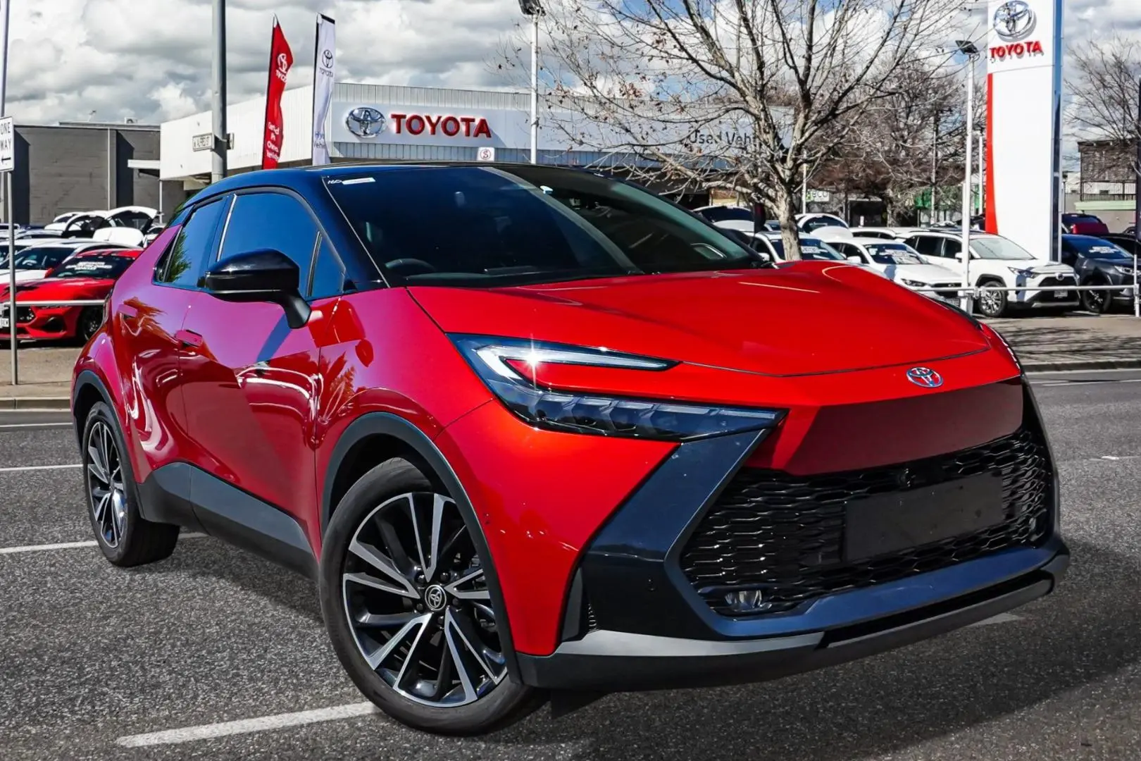 2024 Toyota C-HR Gallery Image 1