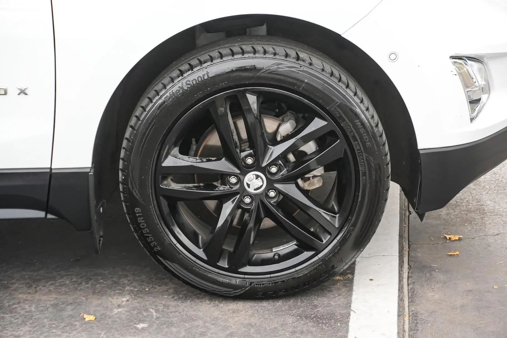 2019 Holden Equinox Gallery Image 13