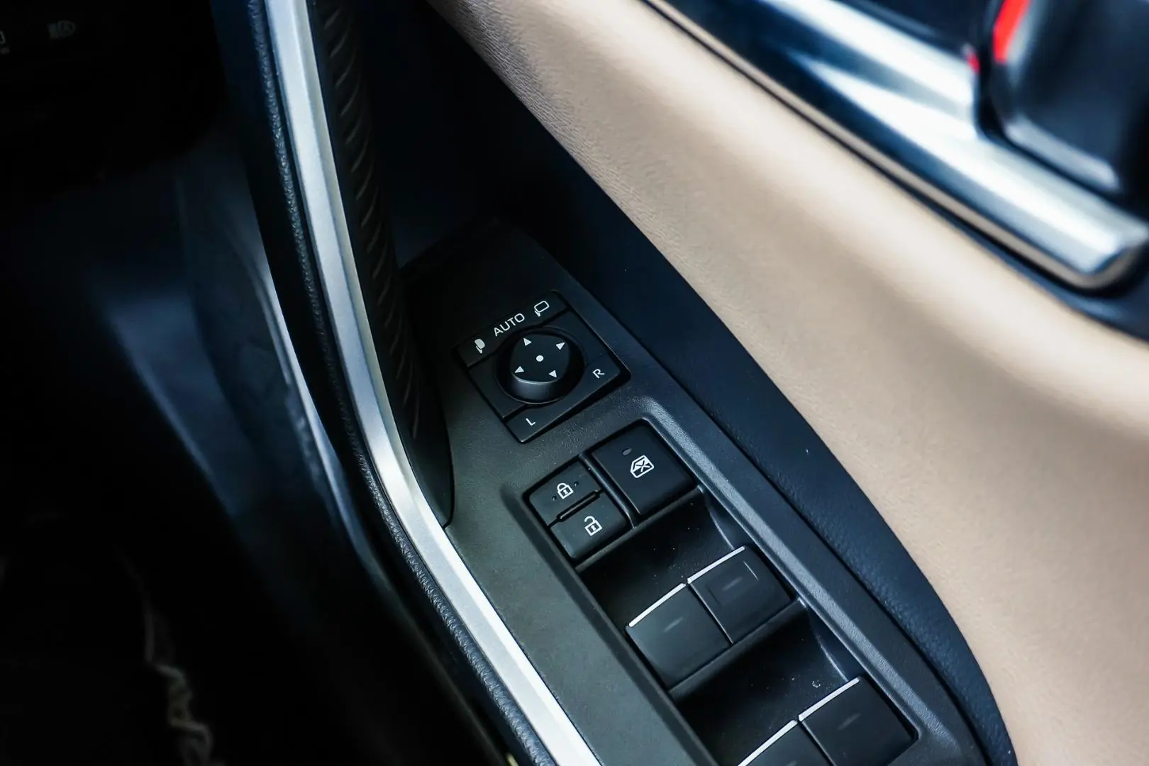 2024 Toyota RAV4 Gallery Image 21