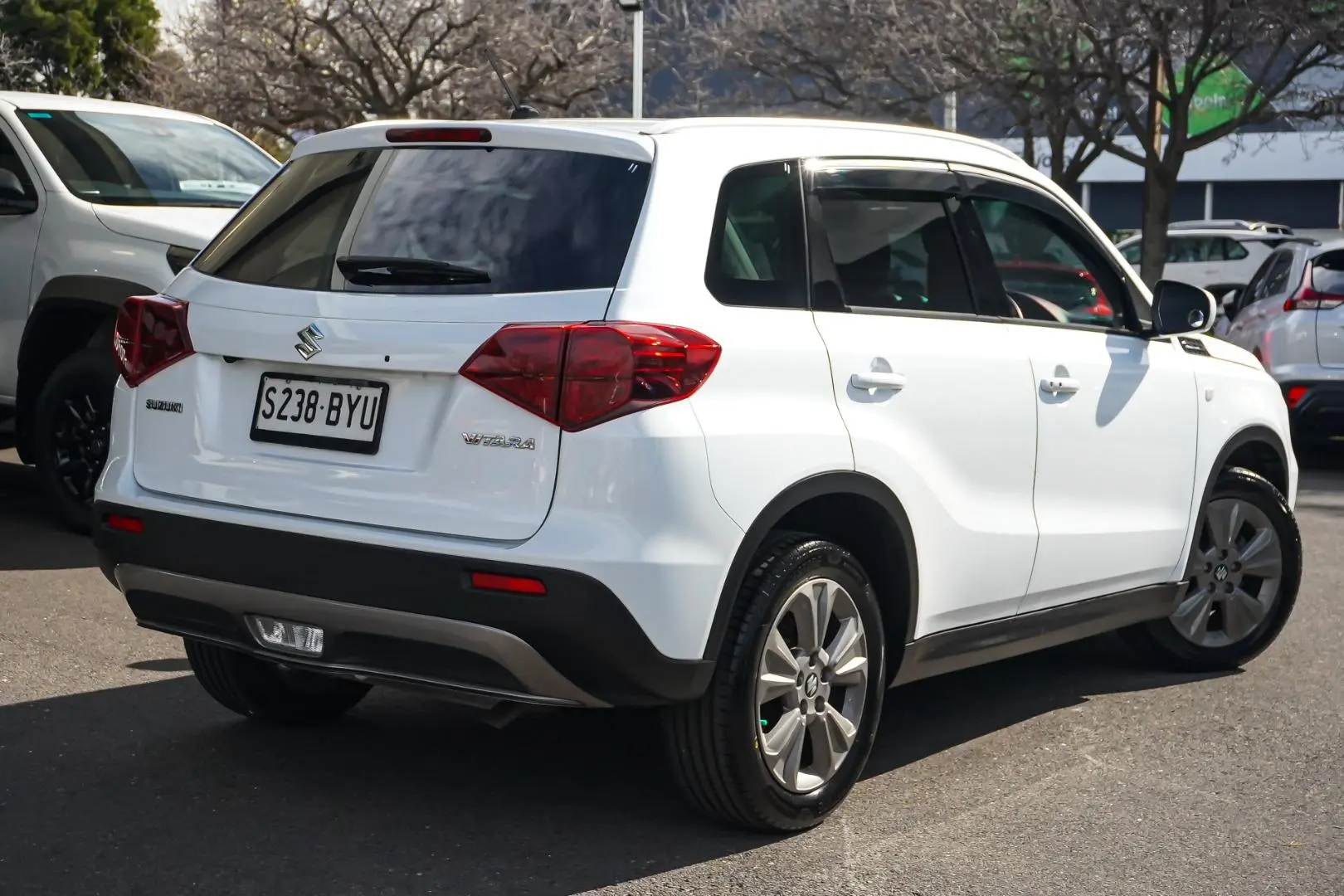 2019 Suzuki Vitara Gallery Image 3