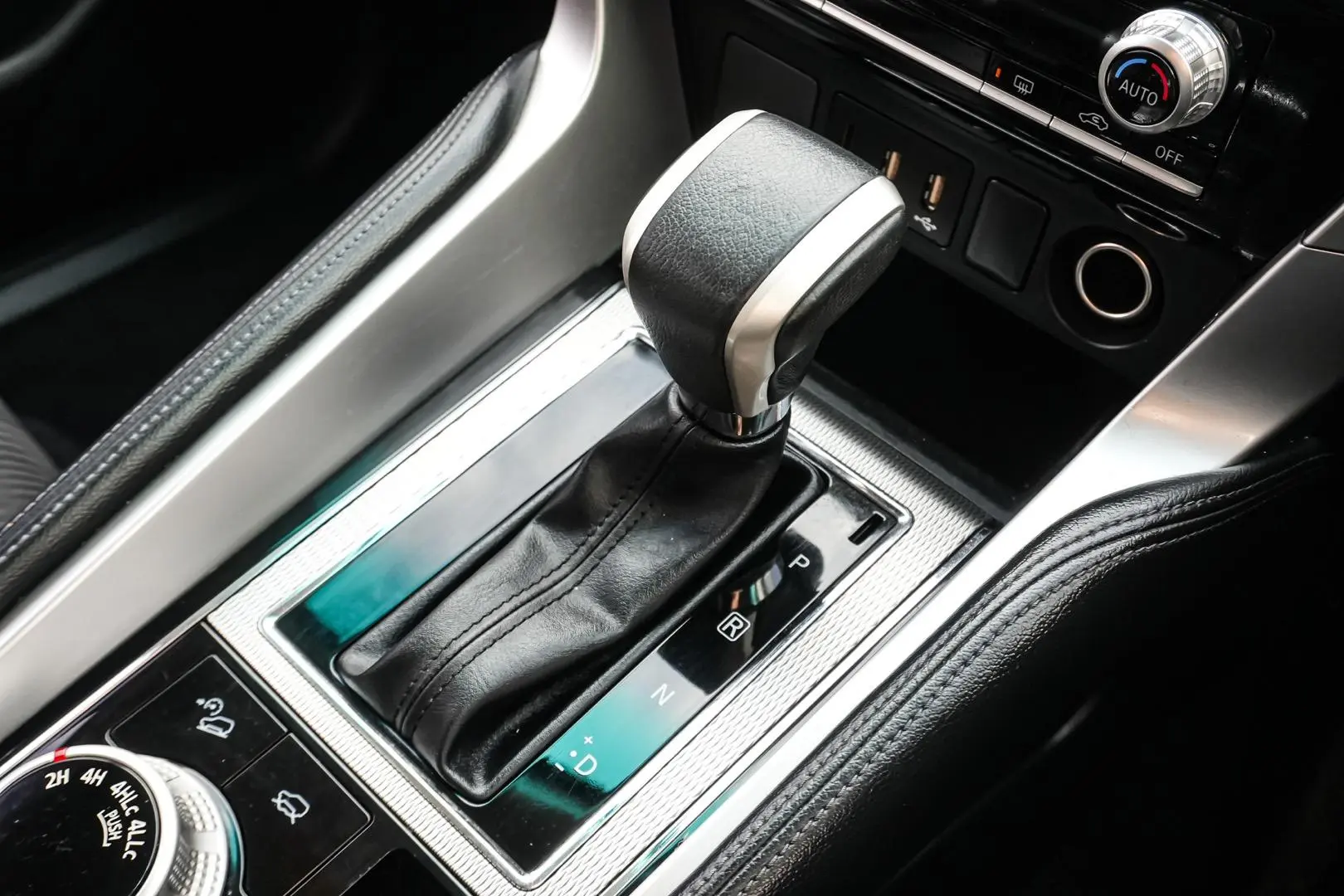 2021 Mitsubishi Pajero Sport Gallery Image 18