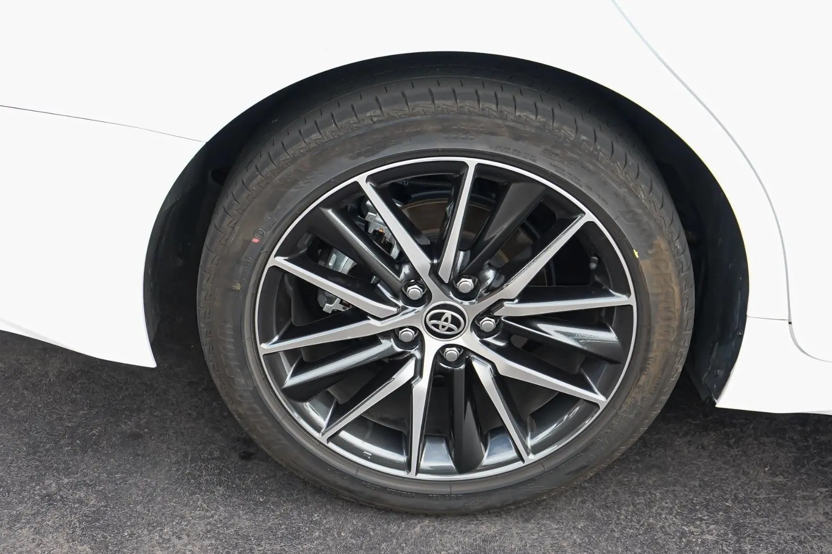 2024 Toyota Camry Gallery Image 16