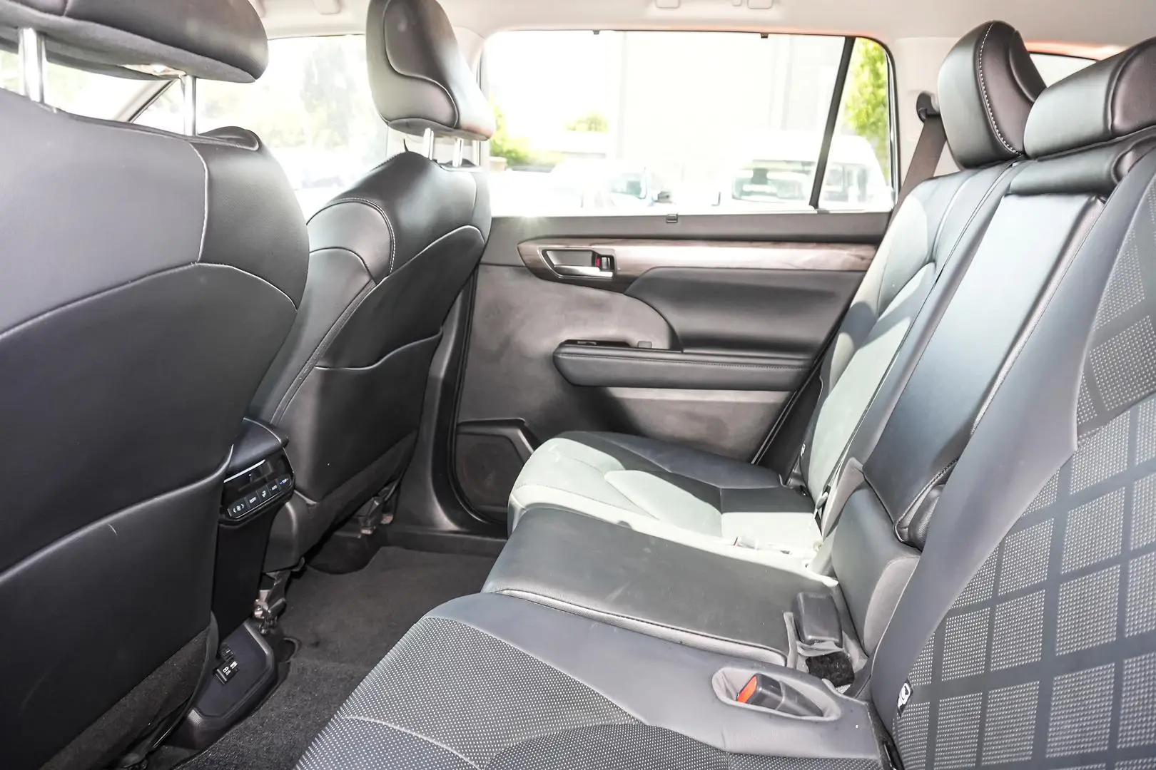 2021 Toyota Kluger Gallery Image 12