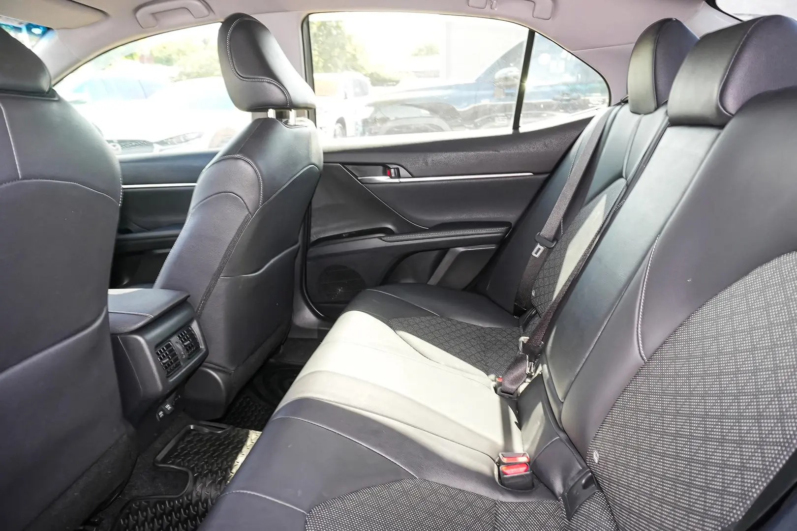 2021 Toyota Camry Gallery Image 7