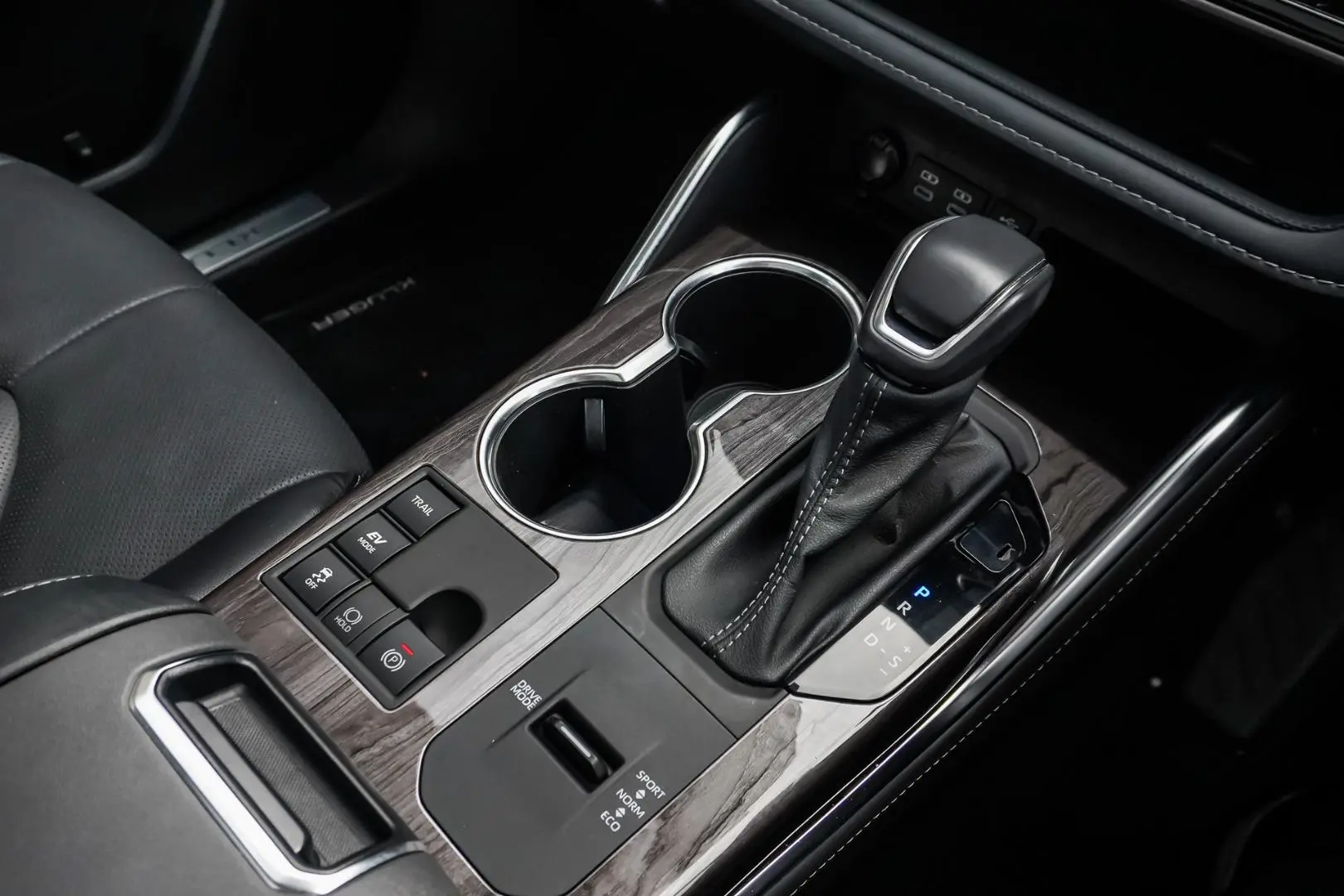 2022 Toyota Kluger Gallery Image 19