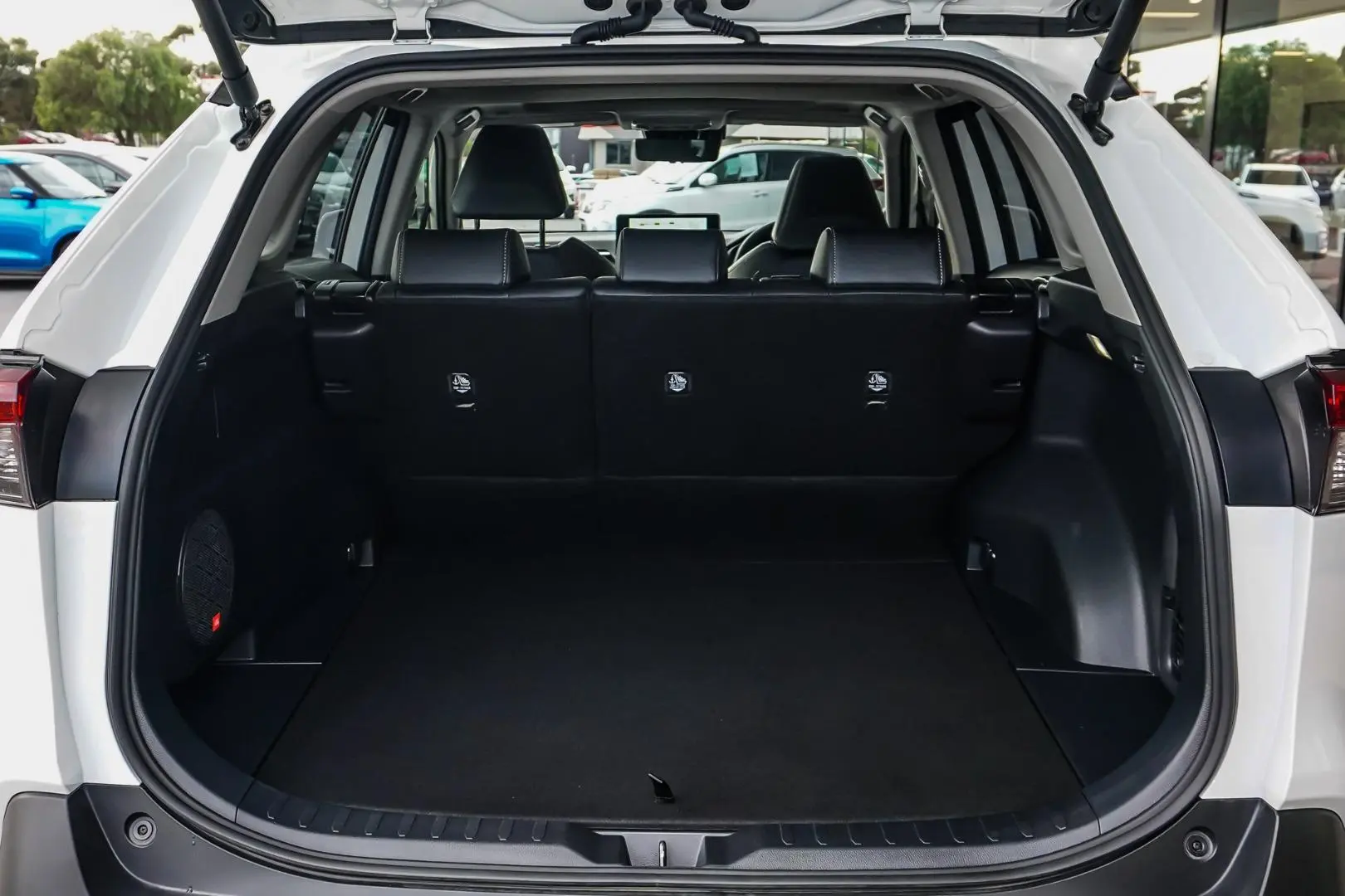 2024 Toyota RAV4 Gallery Image 10