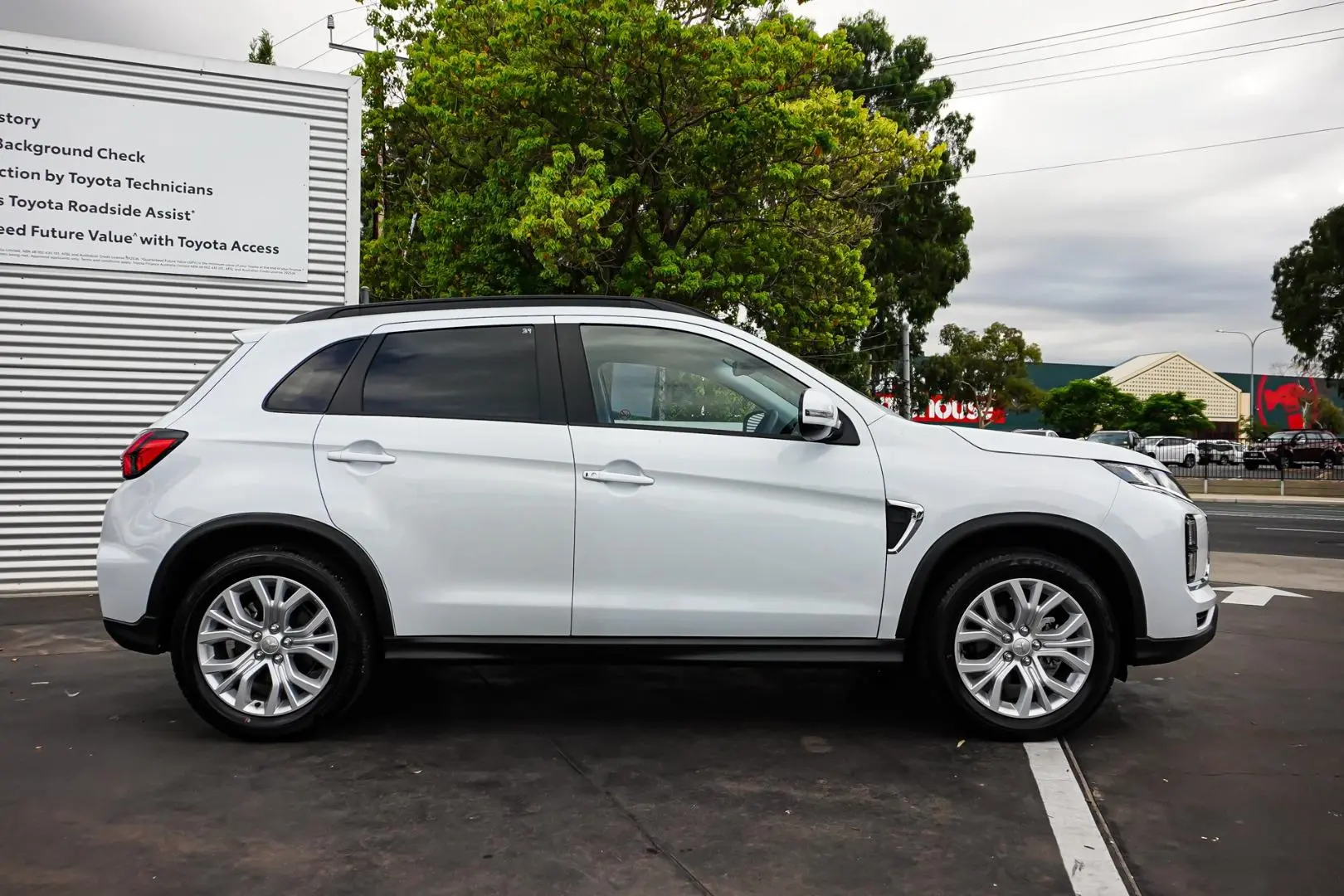 2024 Mitsubishi ASX Gallery Image 4