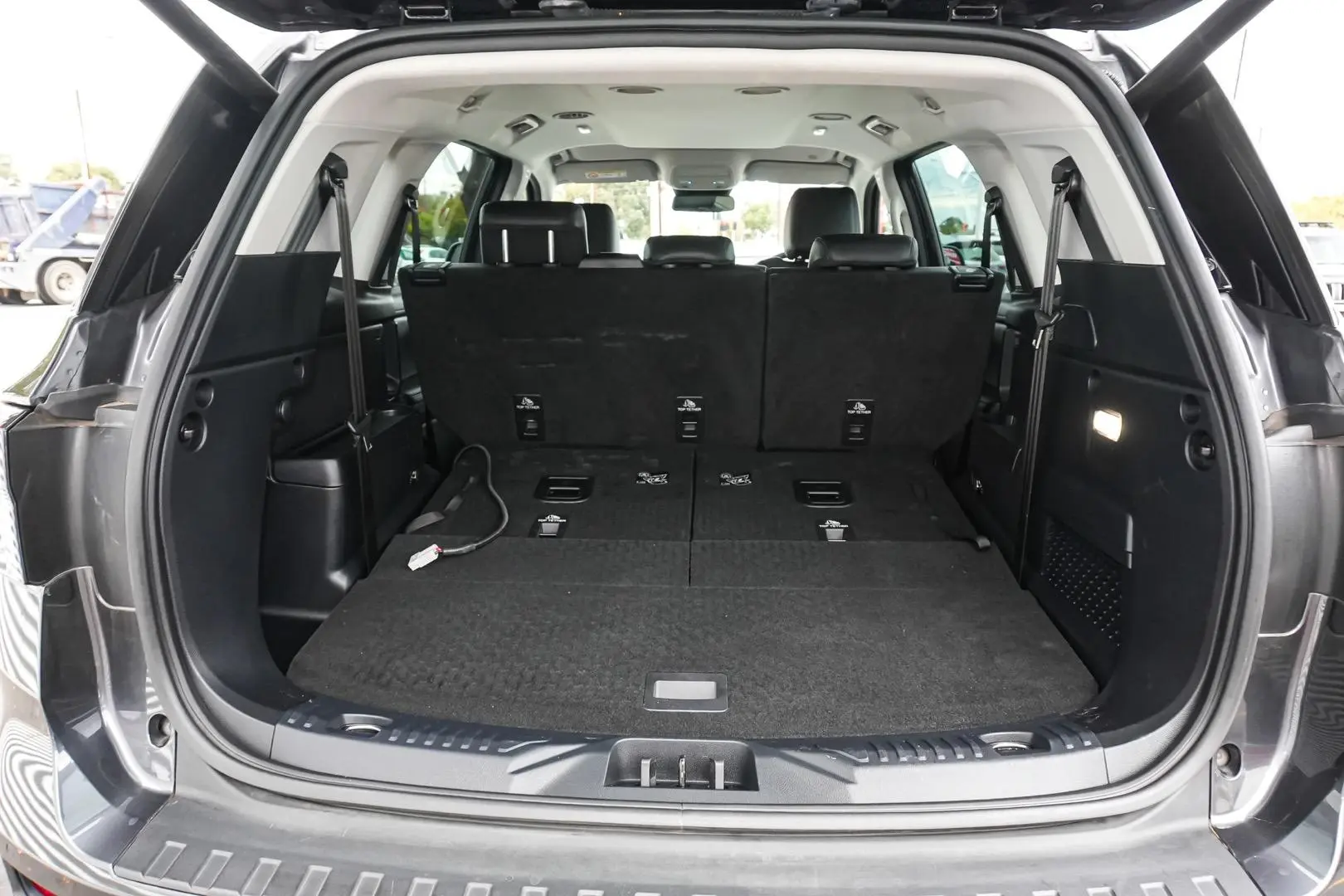 2023 Ford Everest Gallery Image 11