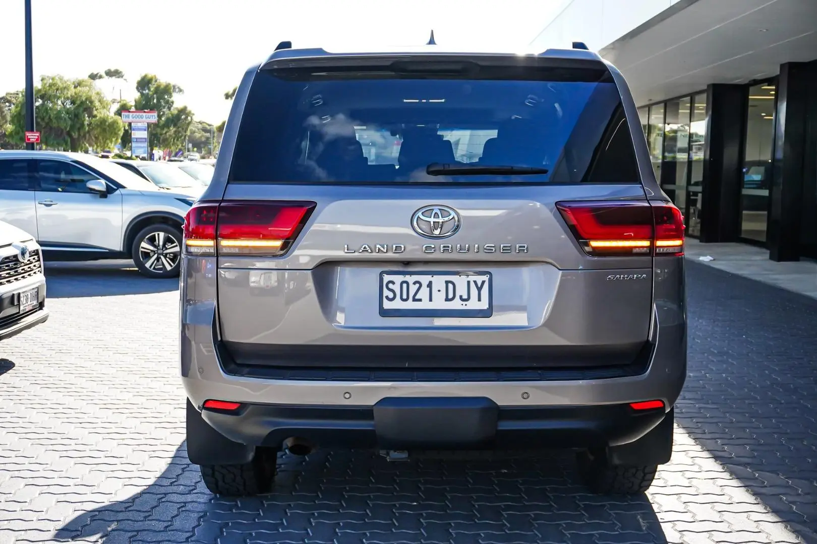 2022 Toyota Landcruiser Gallery Image 6