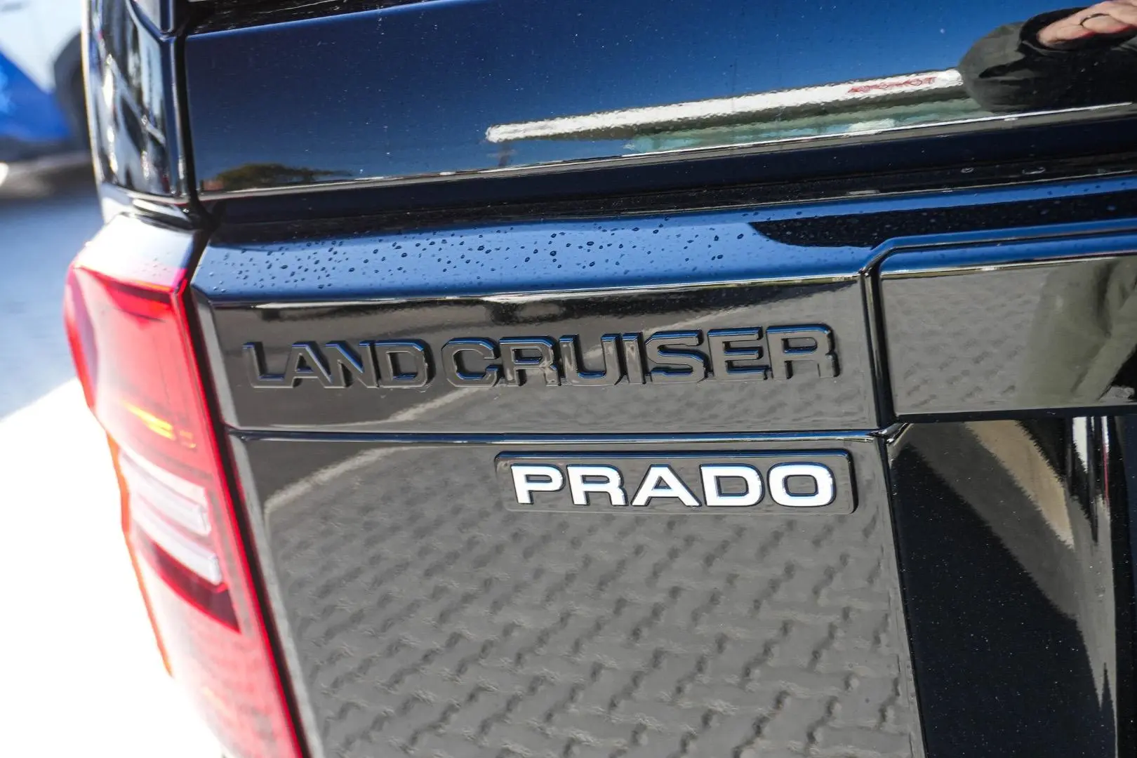 2024 Toyota Landcruiser Prado Gallery Image 15