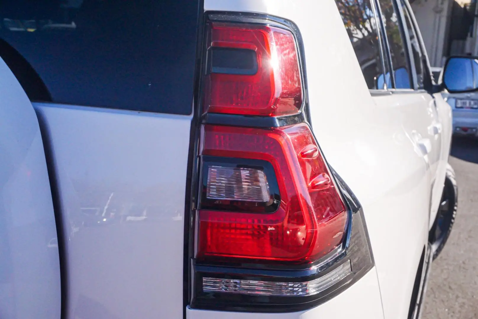 2019 Toyota Landcruiser Prado Gallery Image 15