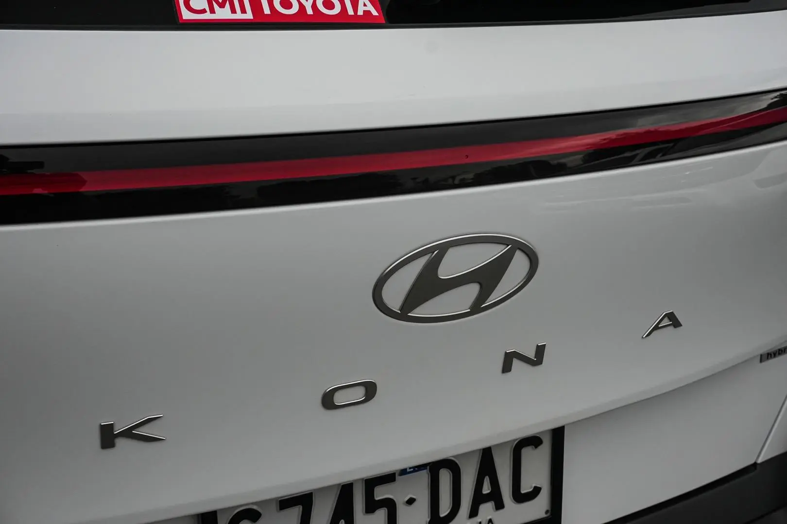 2024 Hyundai Kona Gallery Image 15