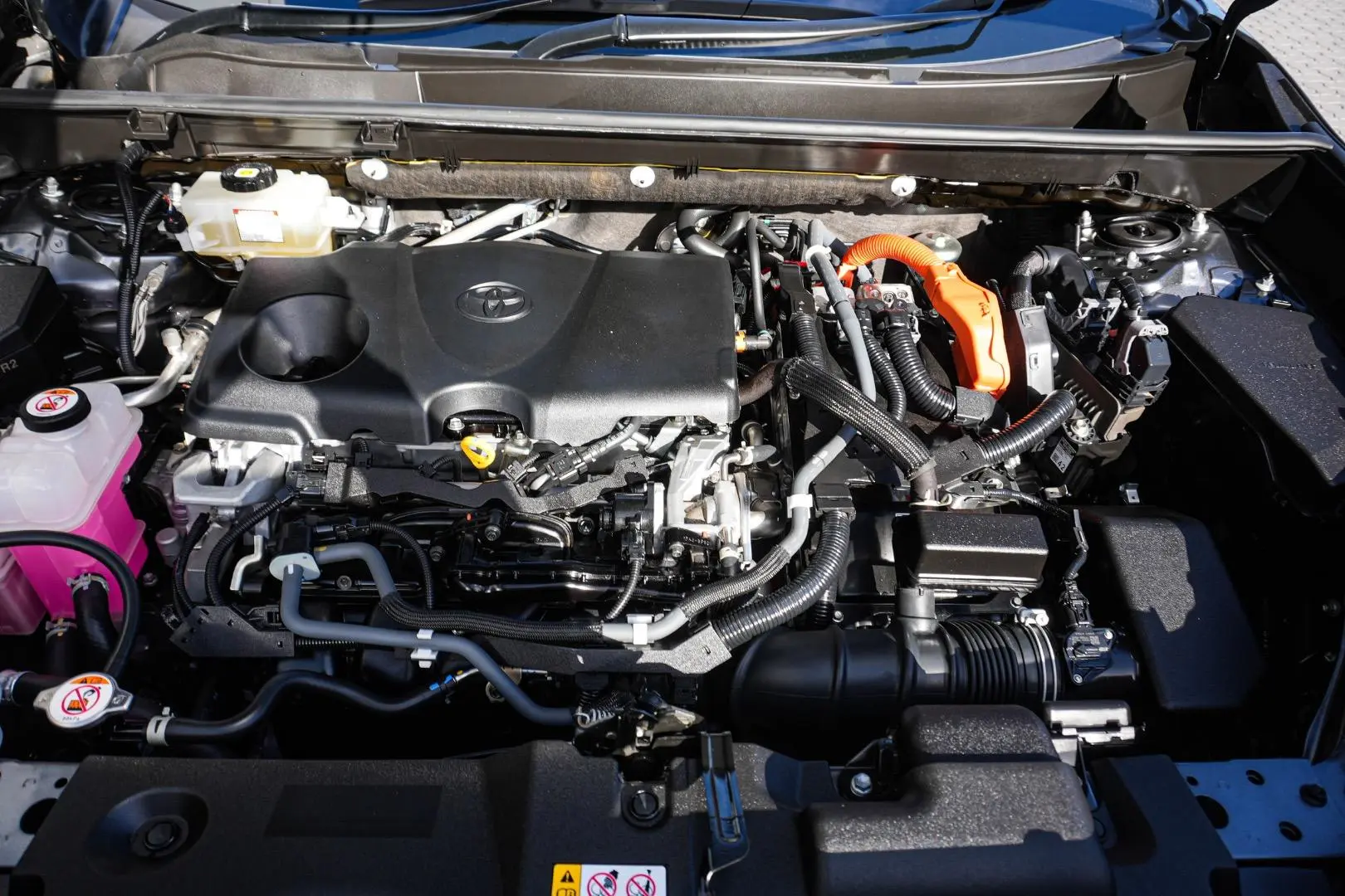 2021 Toyota RAV4 Gallery Image 25