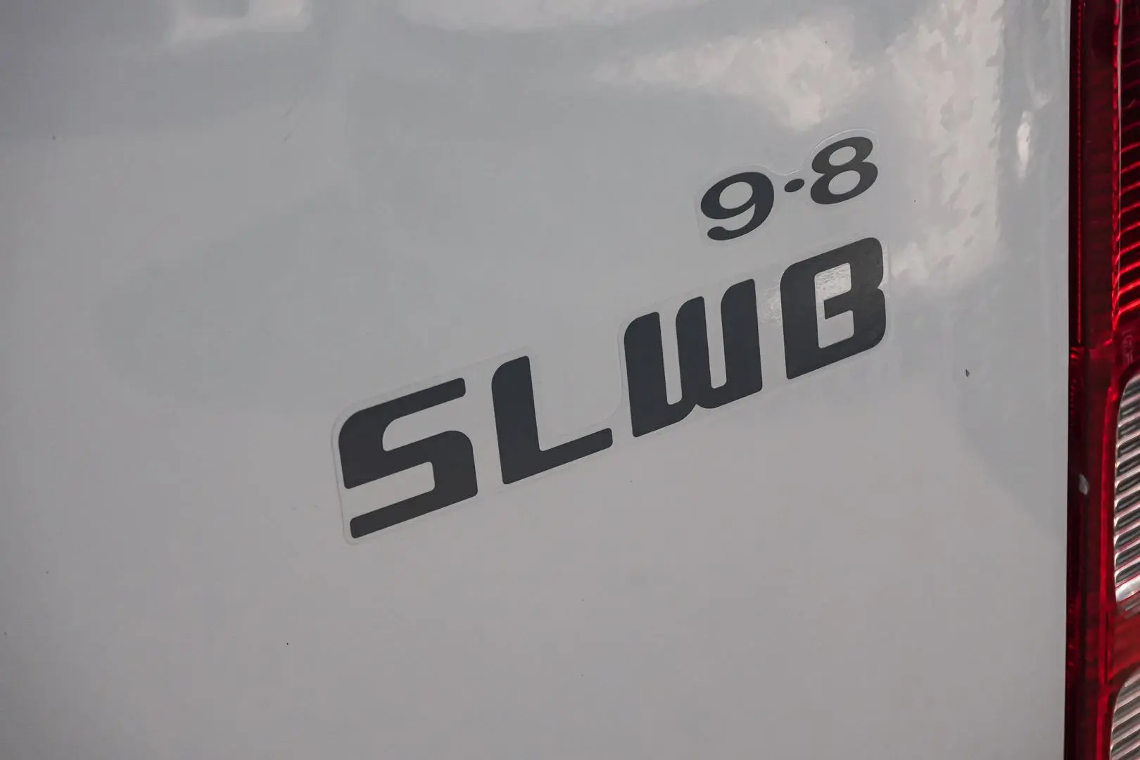 2017 Toyota Hiace Gallery Image 10