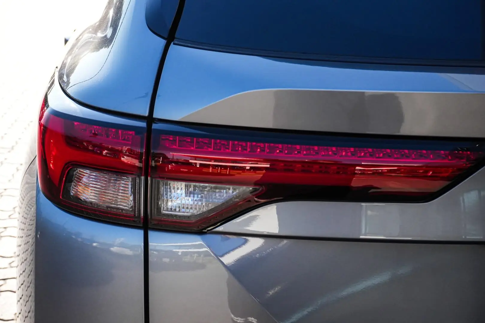 2023 Mitsubishi Outlander Gallery Image 14