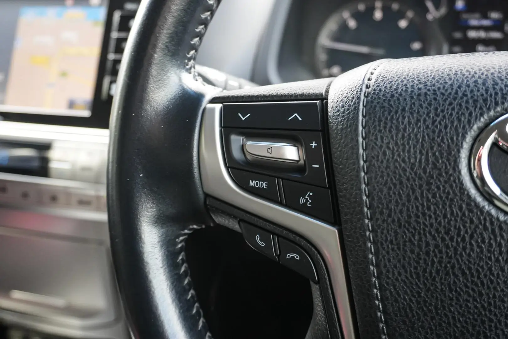 2018 Toyota Landcruiser Prado Gallery Image 19