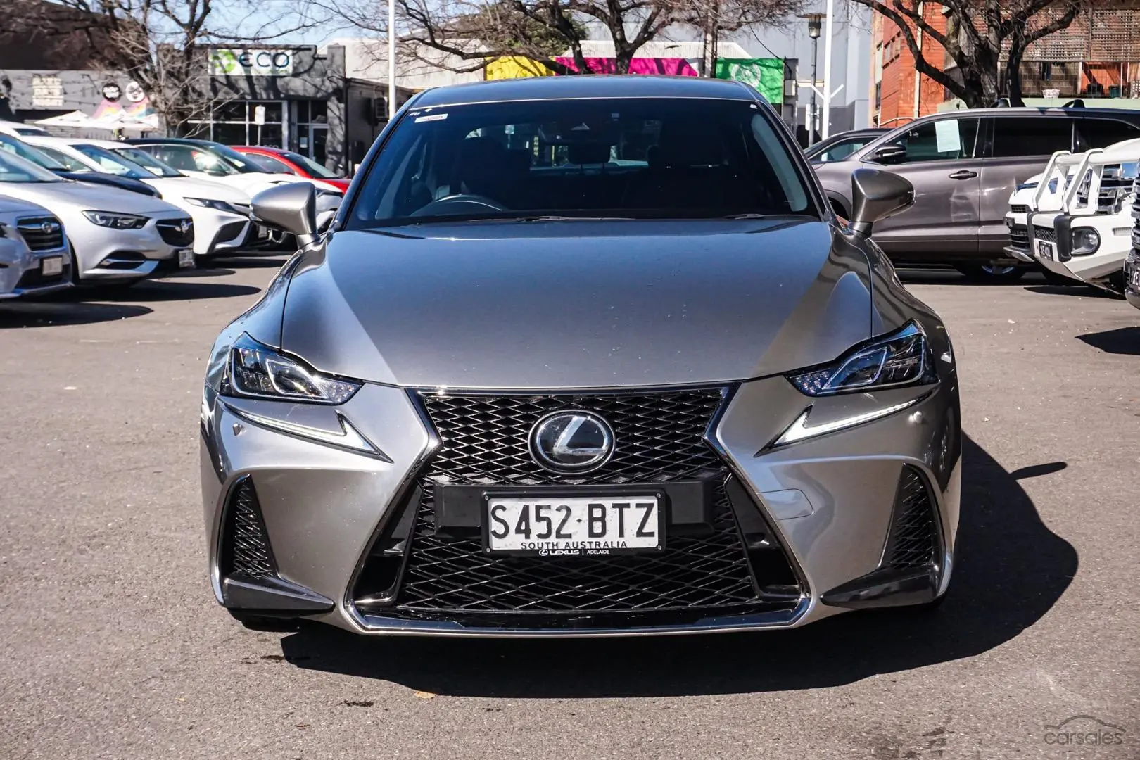 2018 Lexus IS Image 5