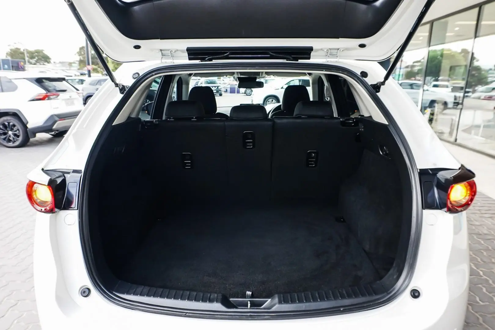 2021 Mazda CX-5 Gallery Image 8