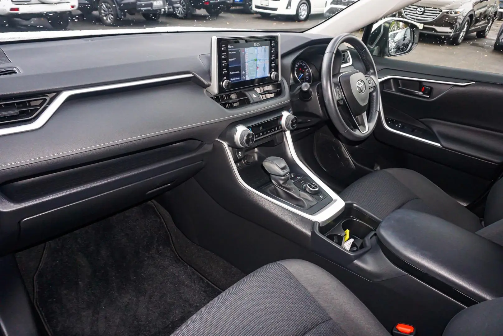 2021 Toyota RAV4 Gallery Image 9