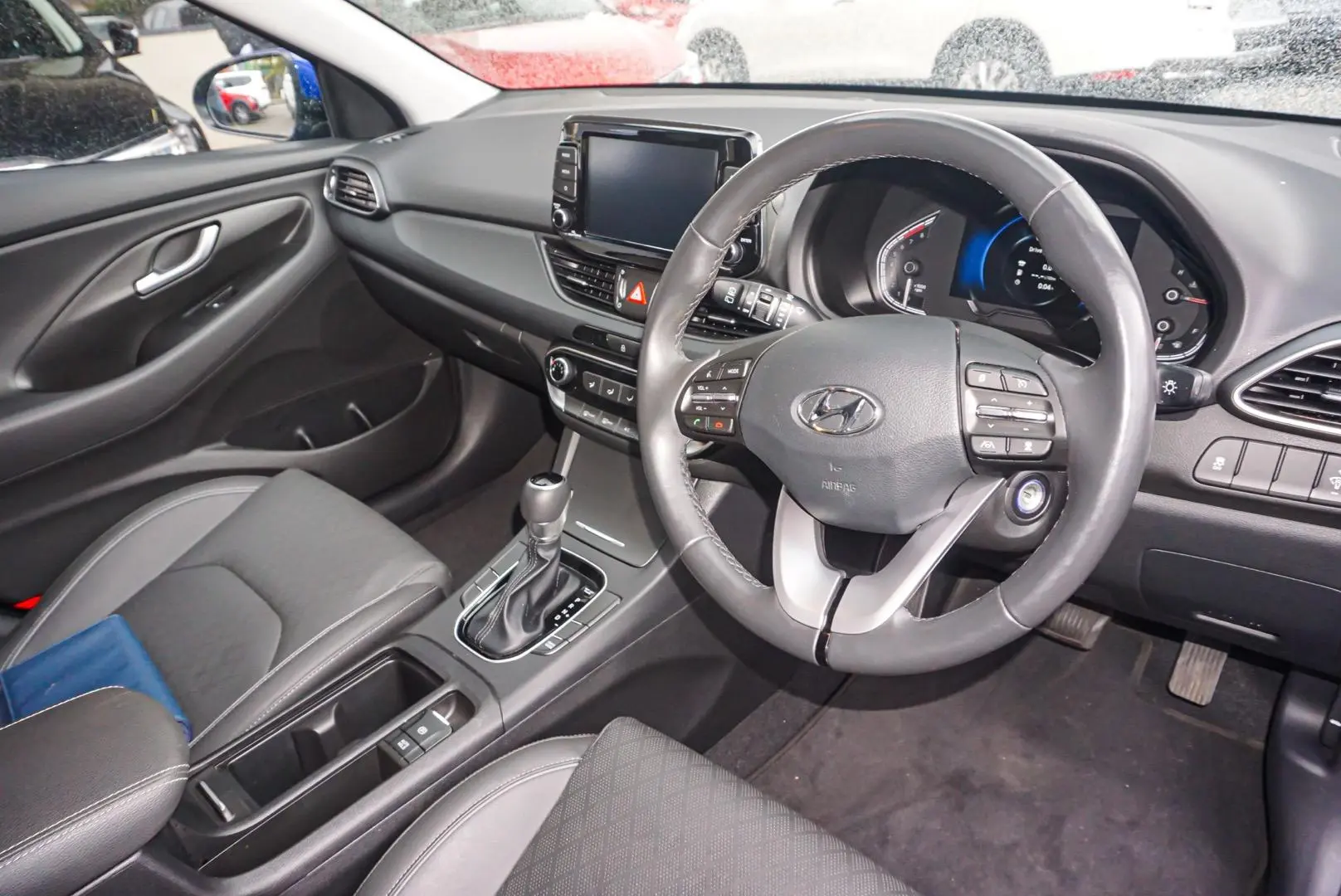 2020 Hyundai i30 Gallery Image 7