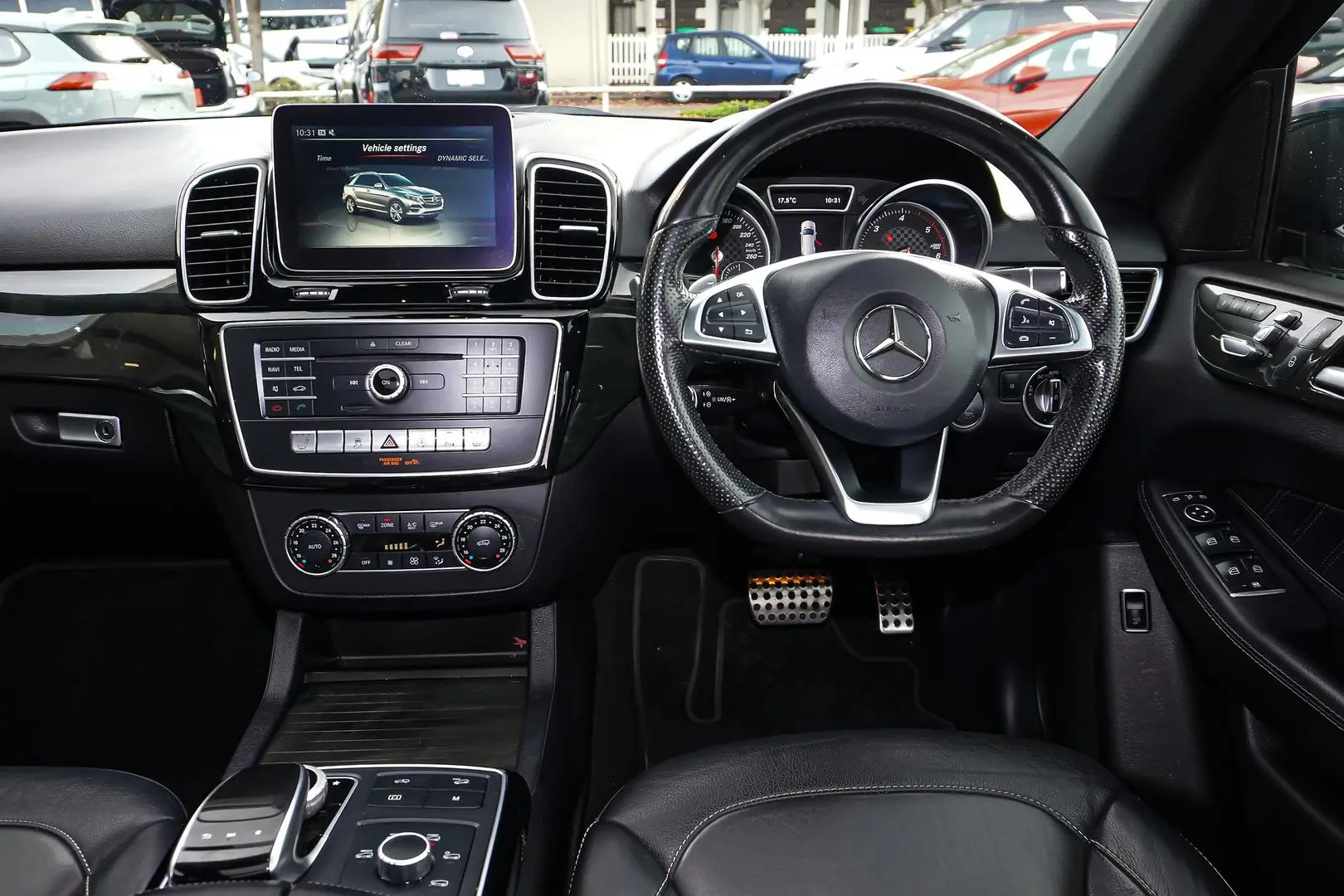 2017 Mercedes-Benz GLE-Class Gallery Image 8