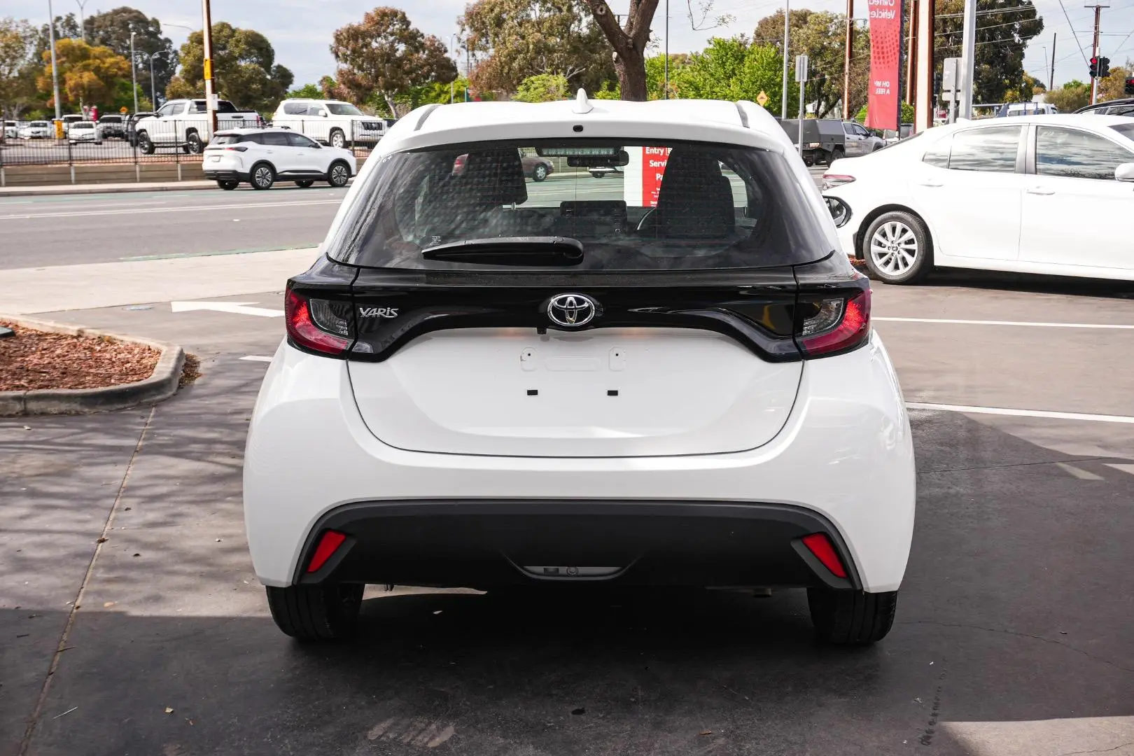 2023 Toyota Yaris Gallery Image 6