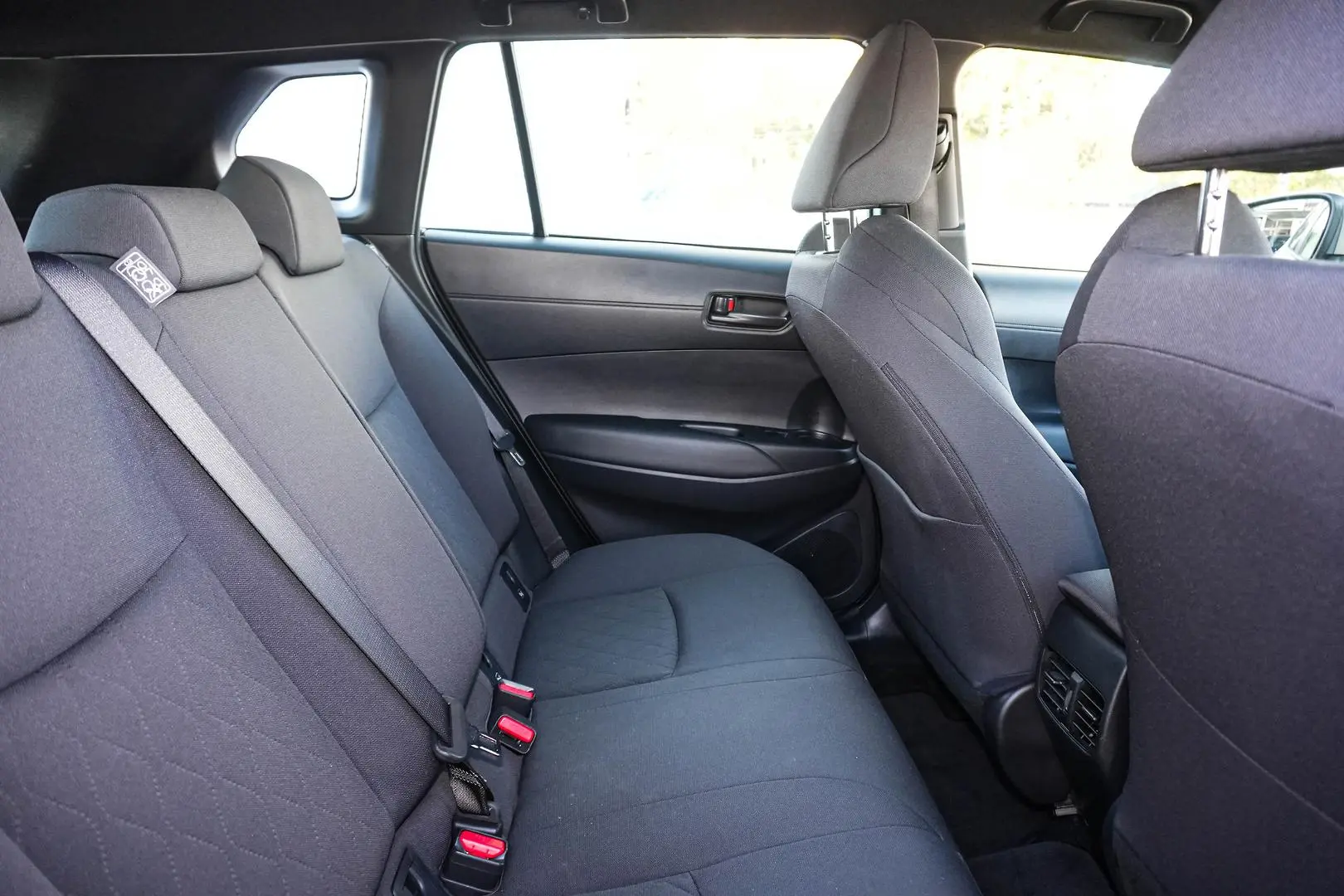 2024 Toyota Corolla Cross Gallery Image 9