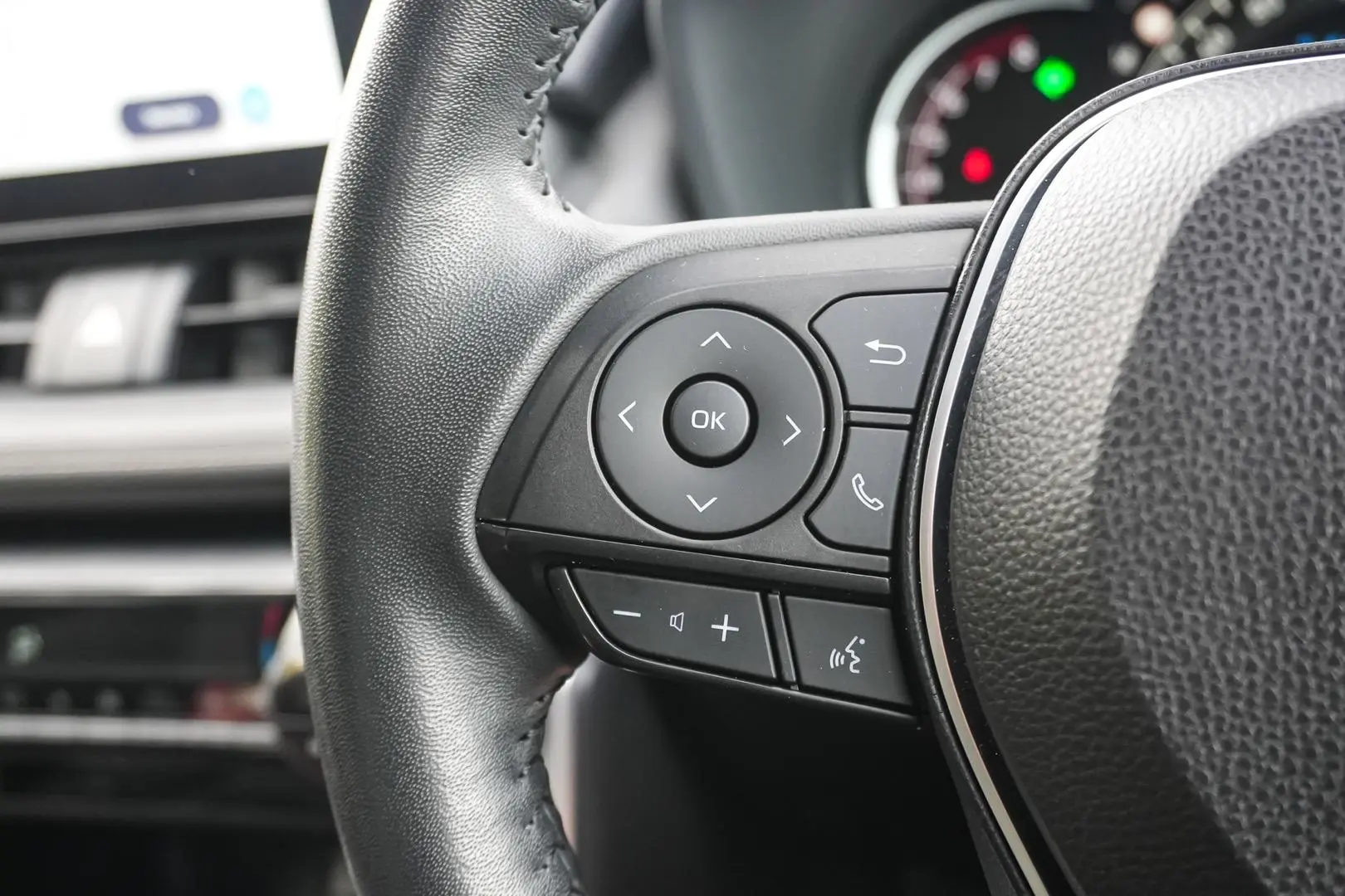 2024 Toyota RAV4 Gallery Image 19