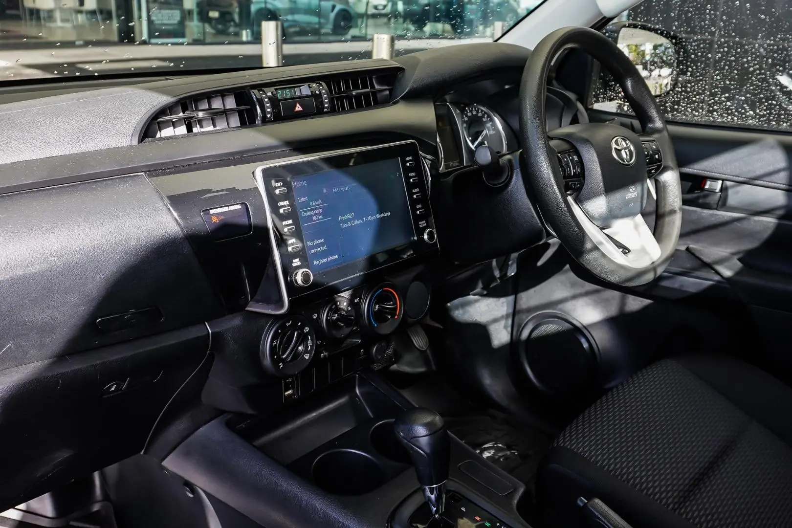 2021 Toyota Hilux Gallery Image 7