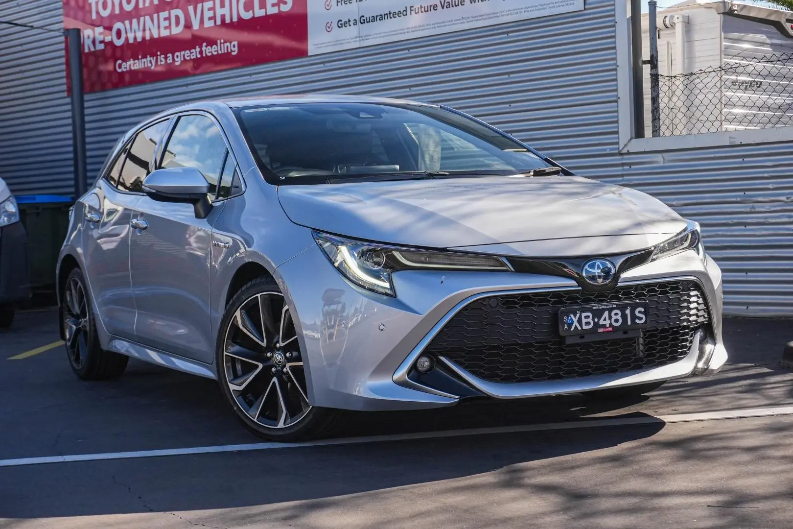2021 Toyota Corolla Gallery Image 2