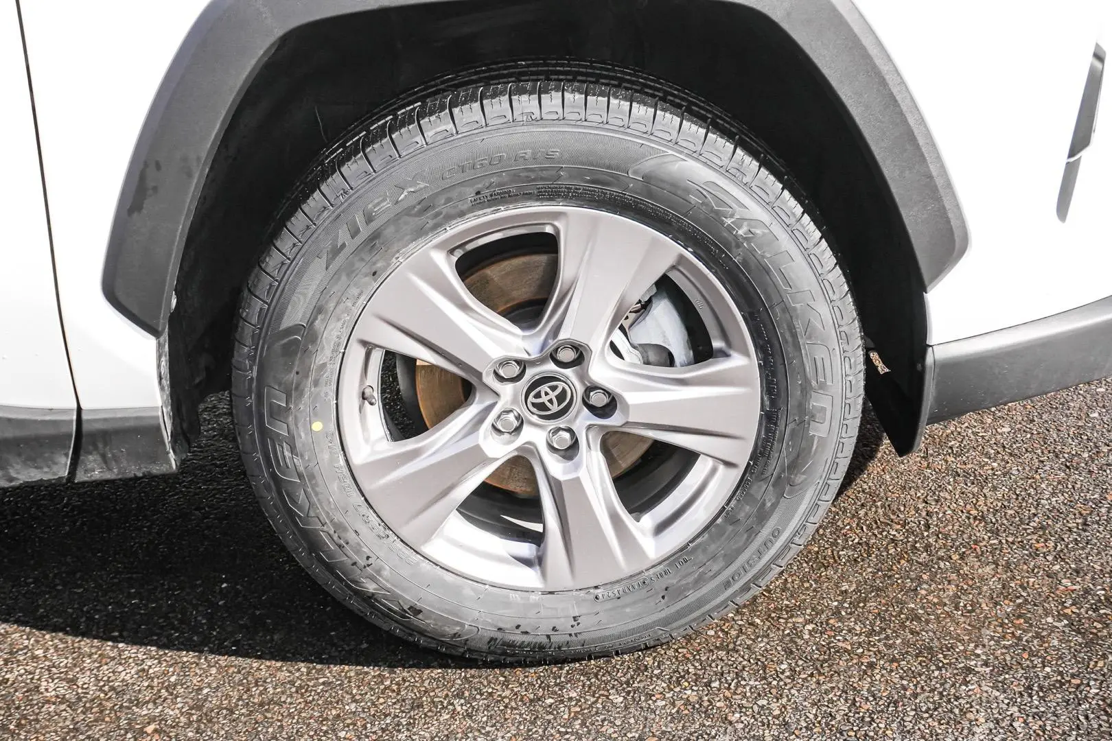 2022 Toyota RAV4 Gallery Image 13