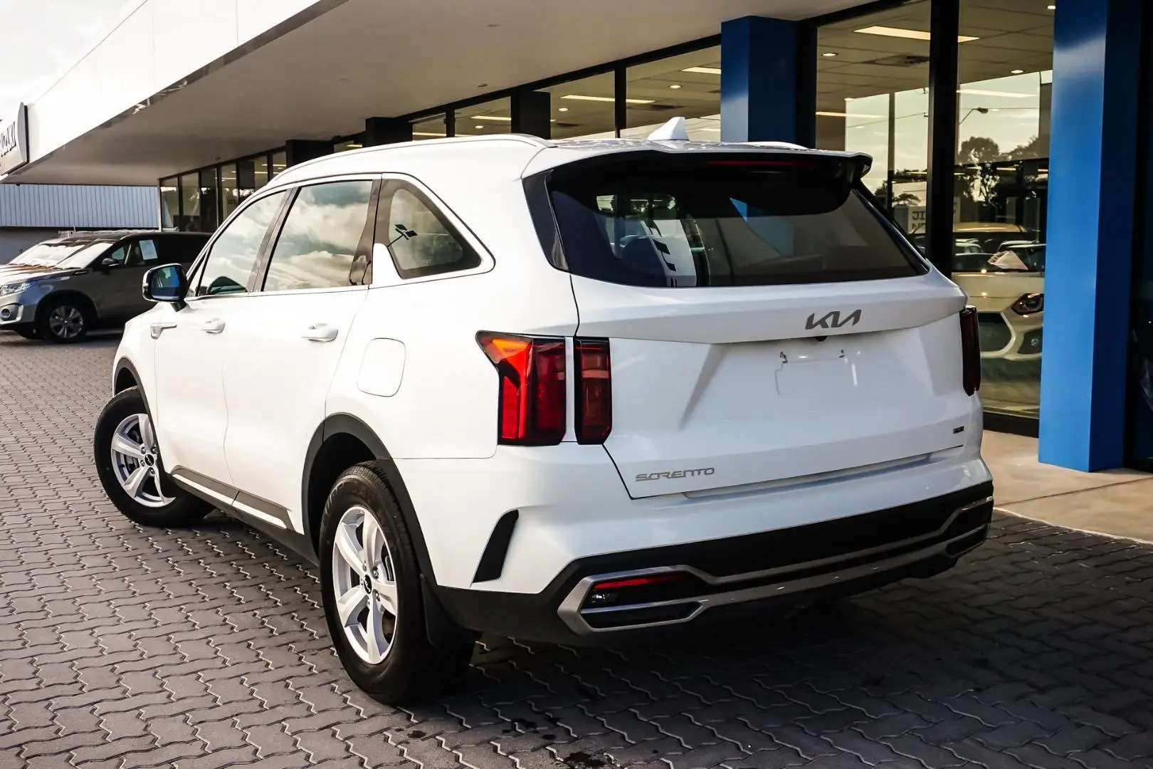 2023 Kia Sorento Gallery Image 3