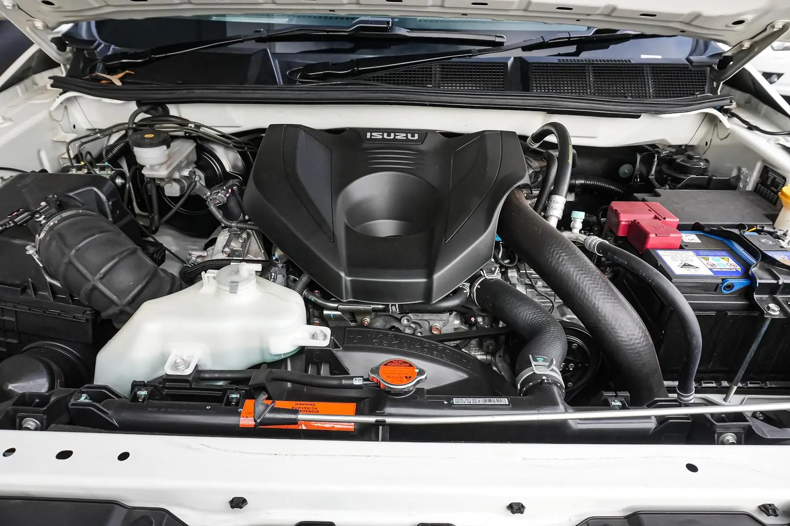 2020 Isuzu D-MAX Gallery Image 25