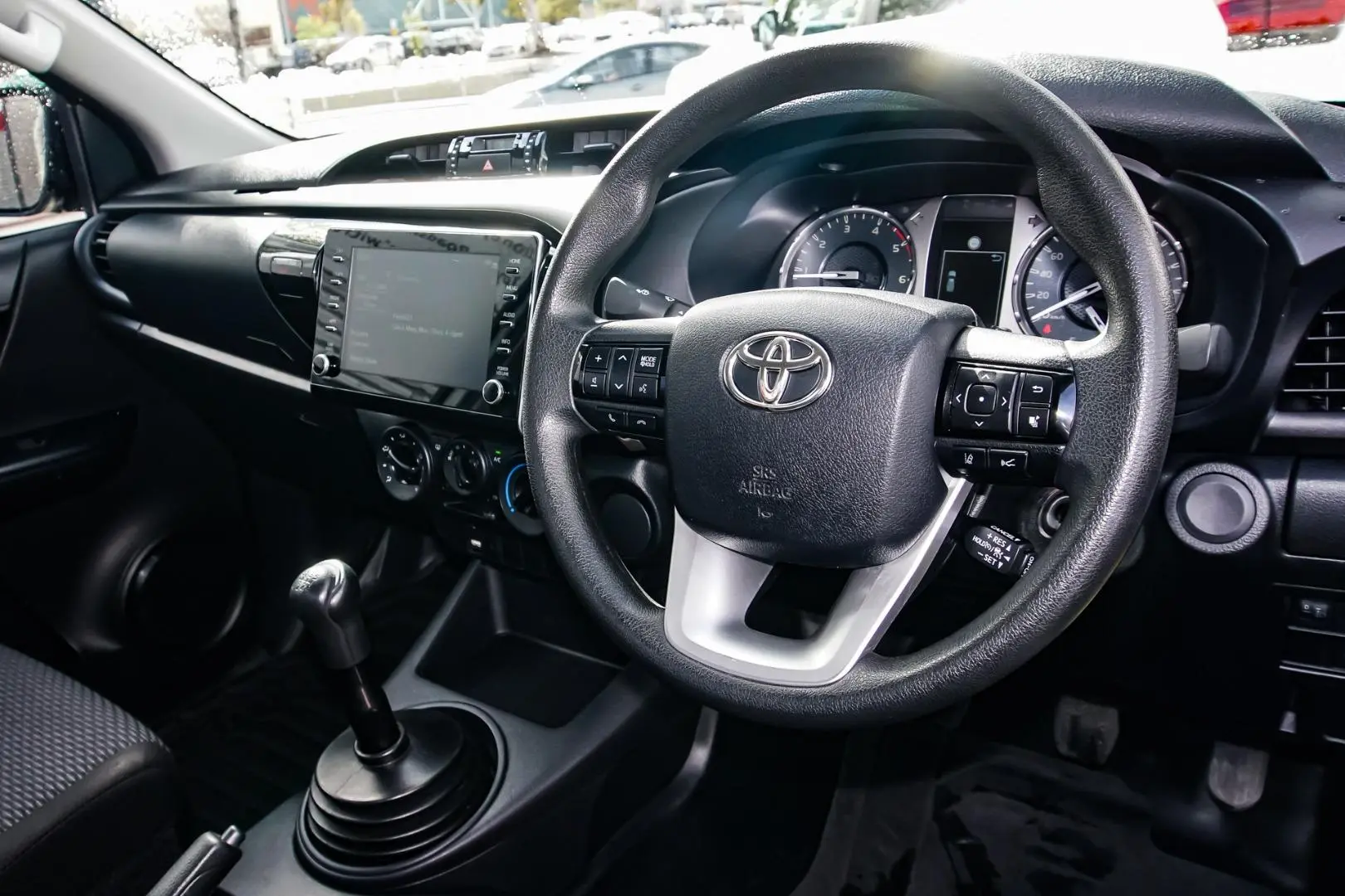 2021 Toyota Hilux Gallery Image 6