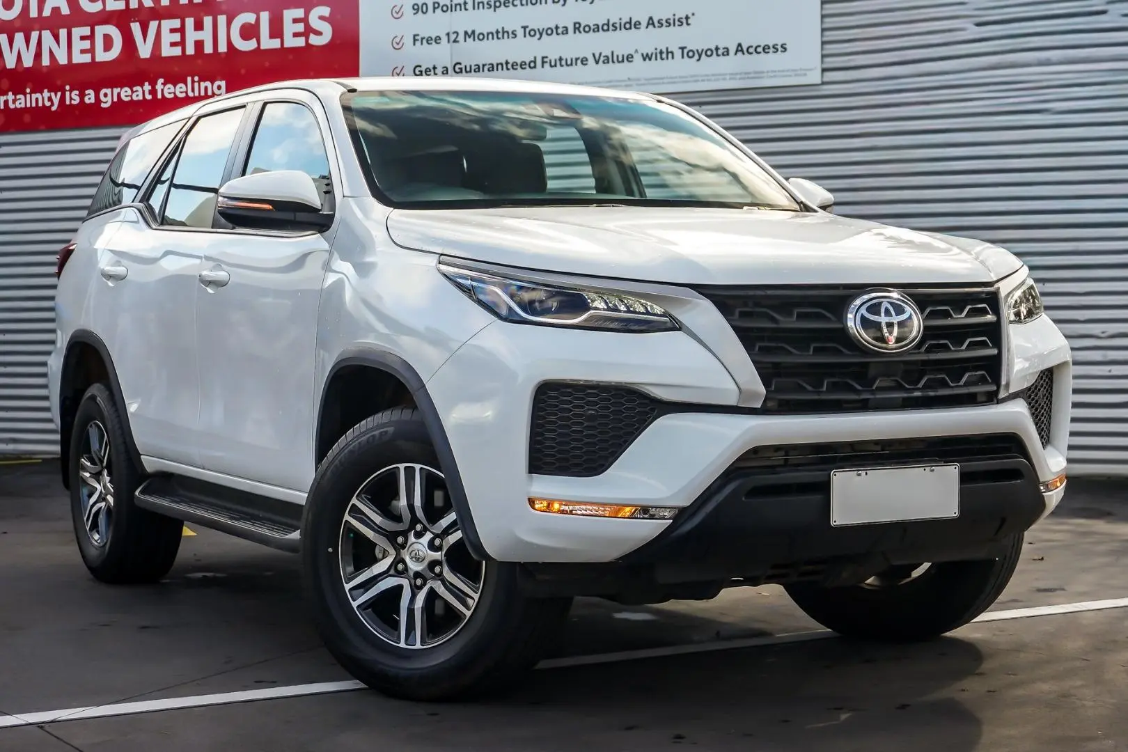 2024 Toyota Fortuner Gallery Image 2