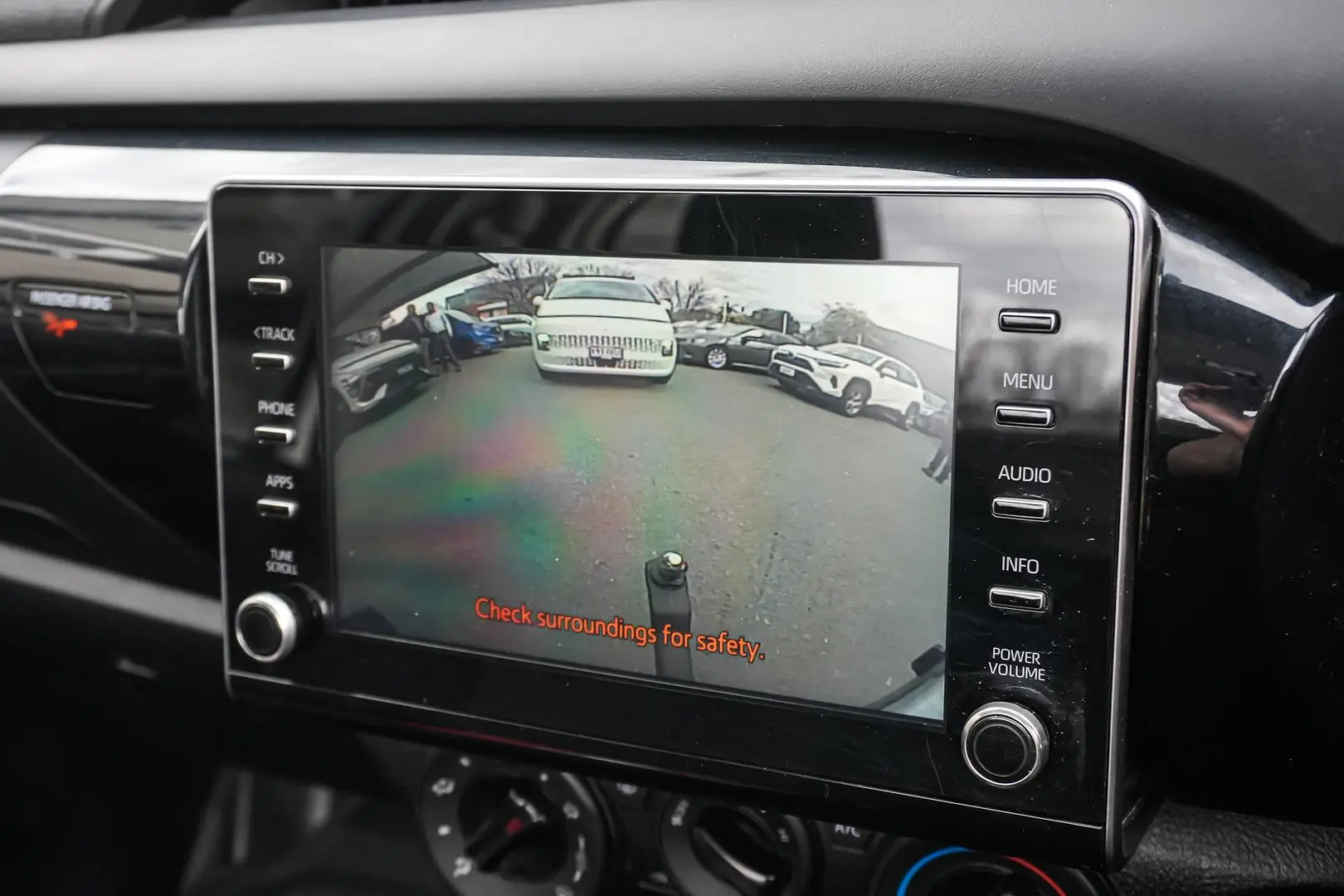 2022 Toyota Hilux Gallery Image 20