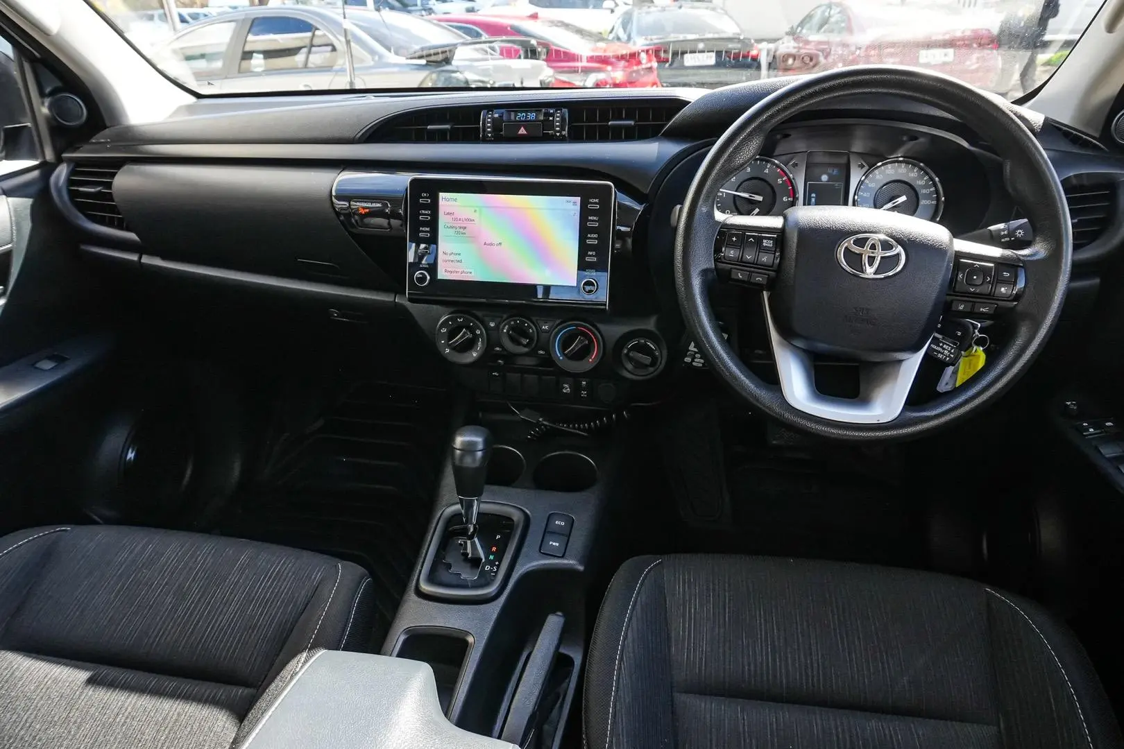 2022 Toyota Hilux Gallery Image 9