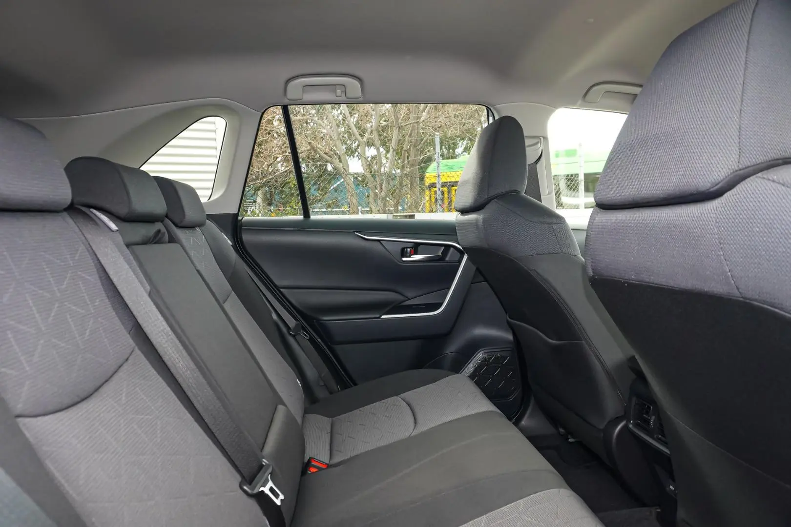 2025 Toyota RAV4 Gallery Image 8