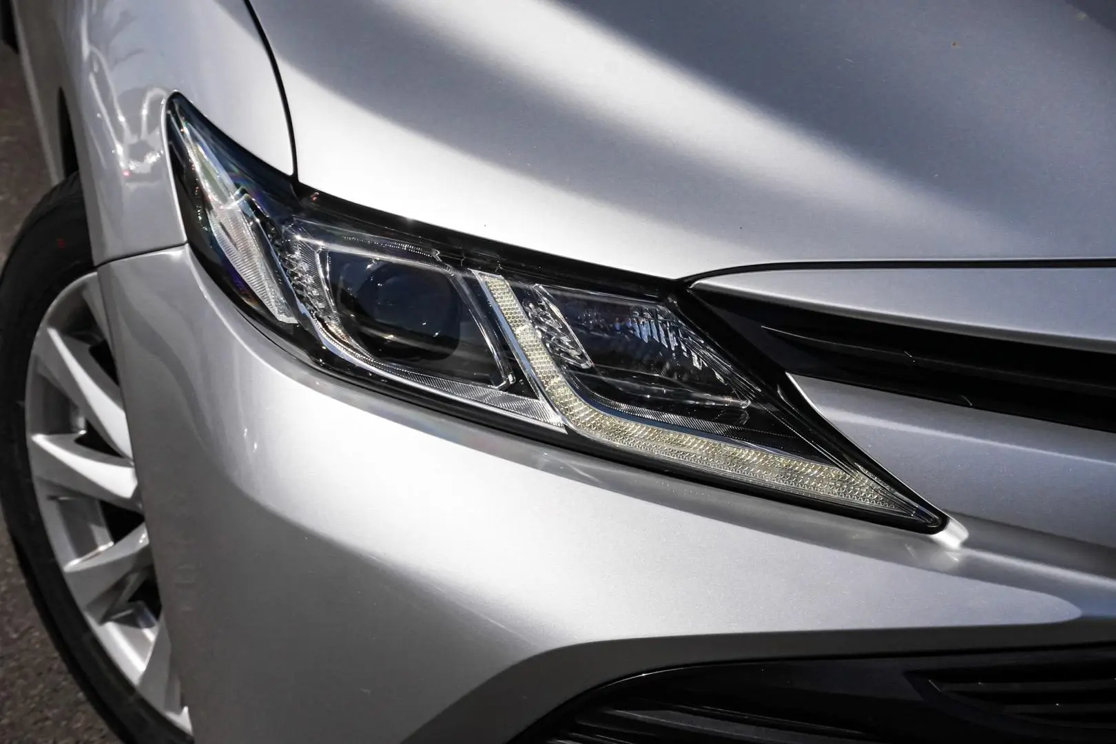 2018 Toyota Camry Gallery Image 12