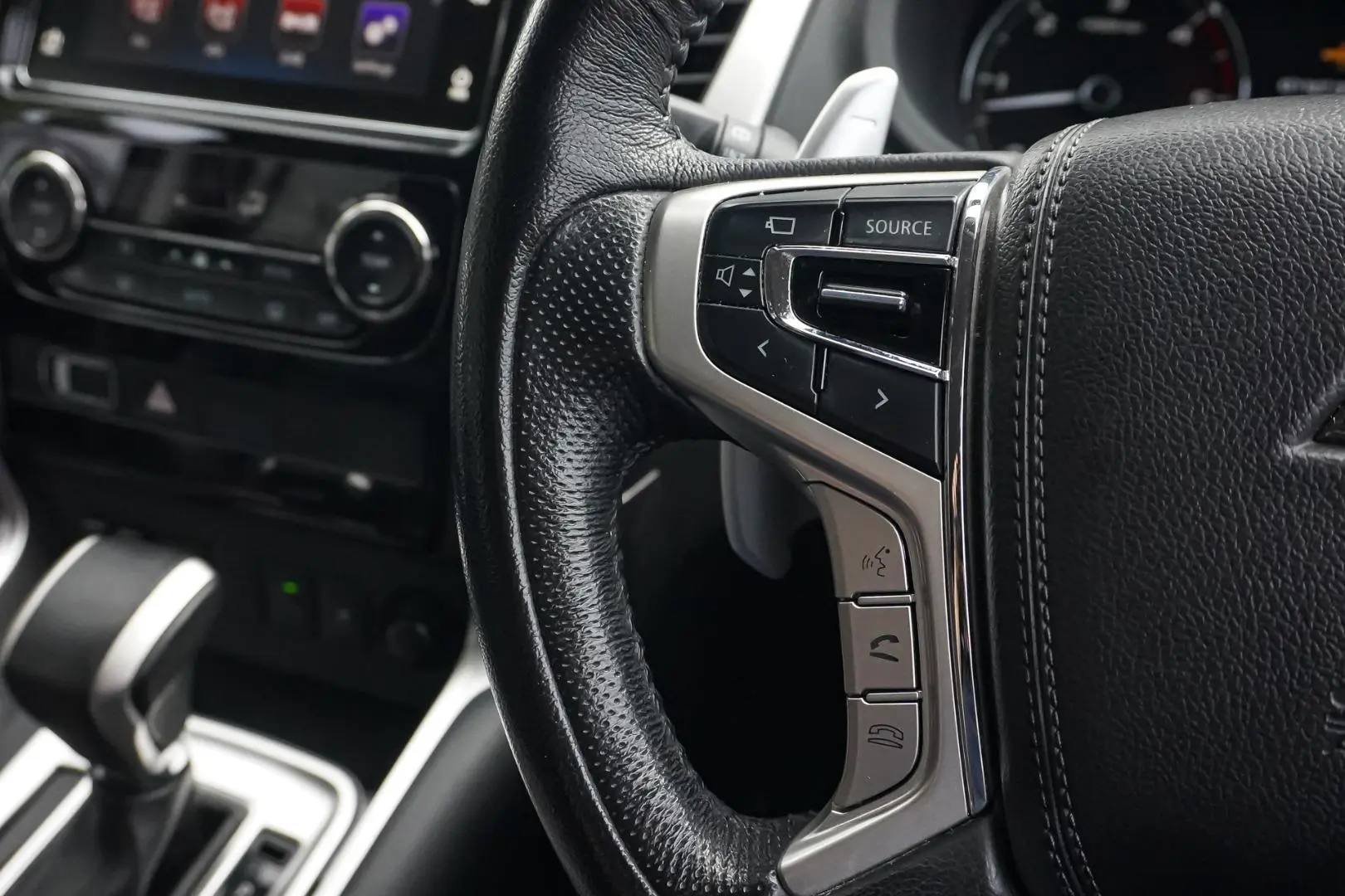 2018 Mitsubishi Pajero Sport Gallery Image 19