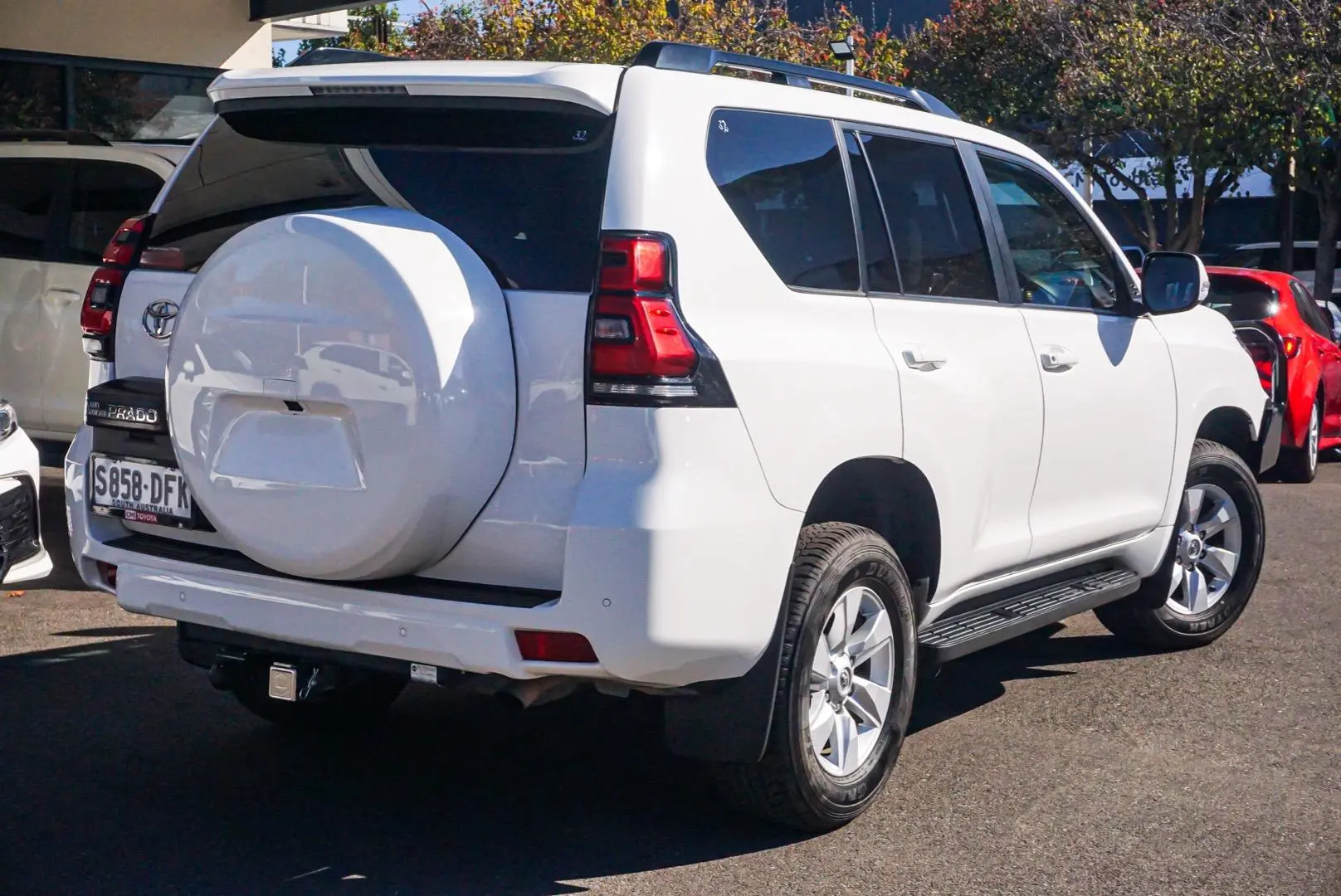 2020 Toyota Landcruiser Prado Gallery Image 3