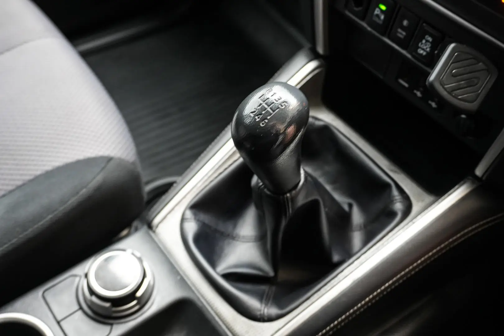 2019 Mitsubishi Triton Gallery Image 19